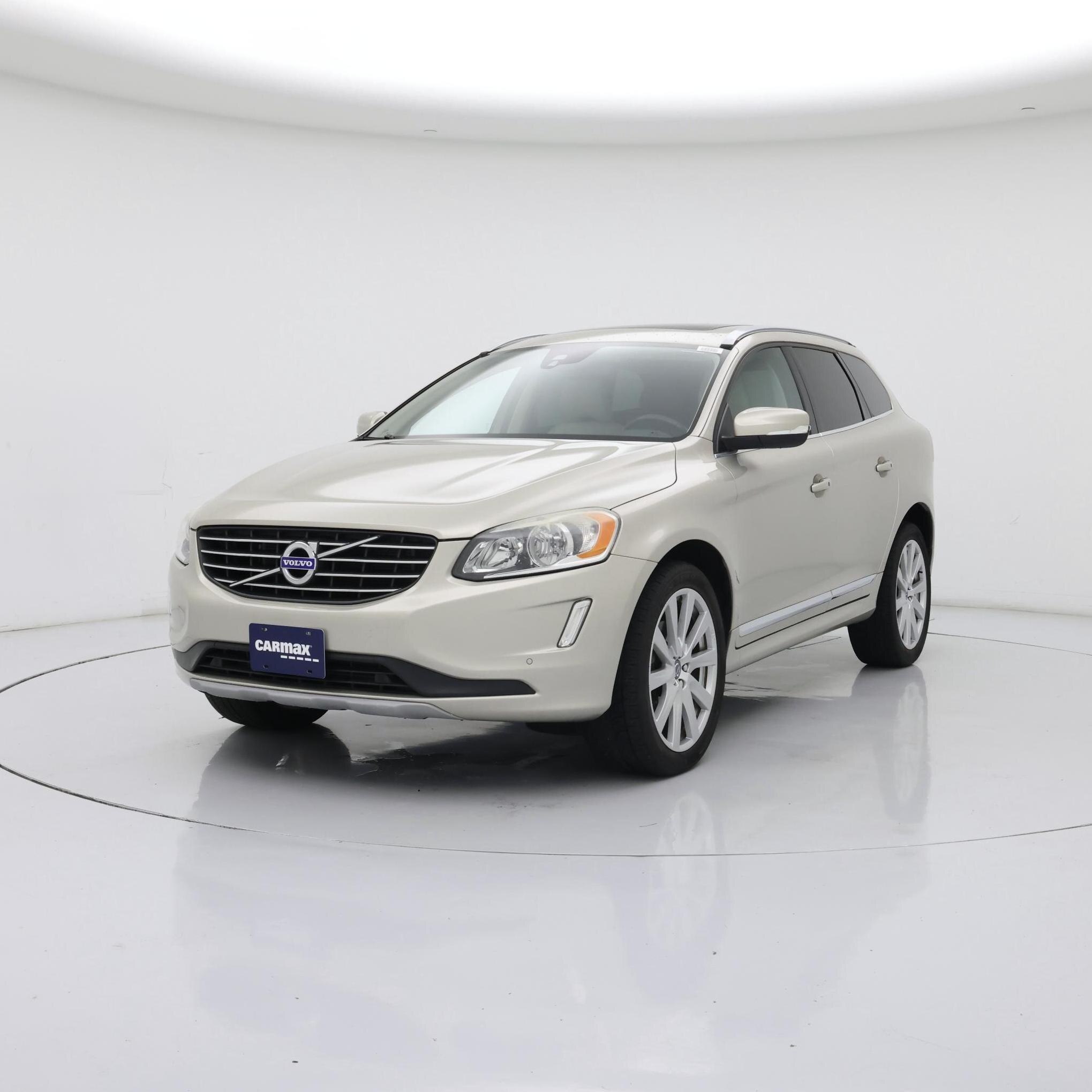 Thumbnail: 2017 Volvo XC60 - 4