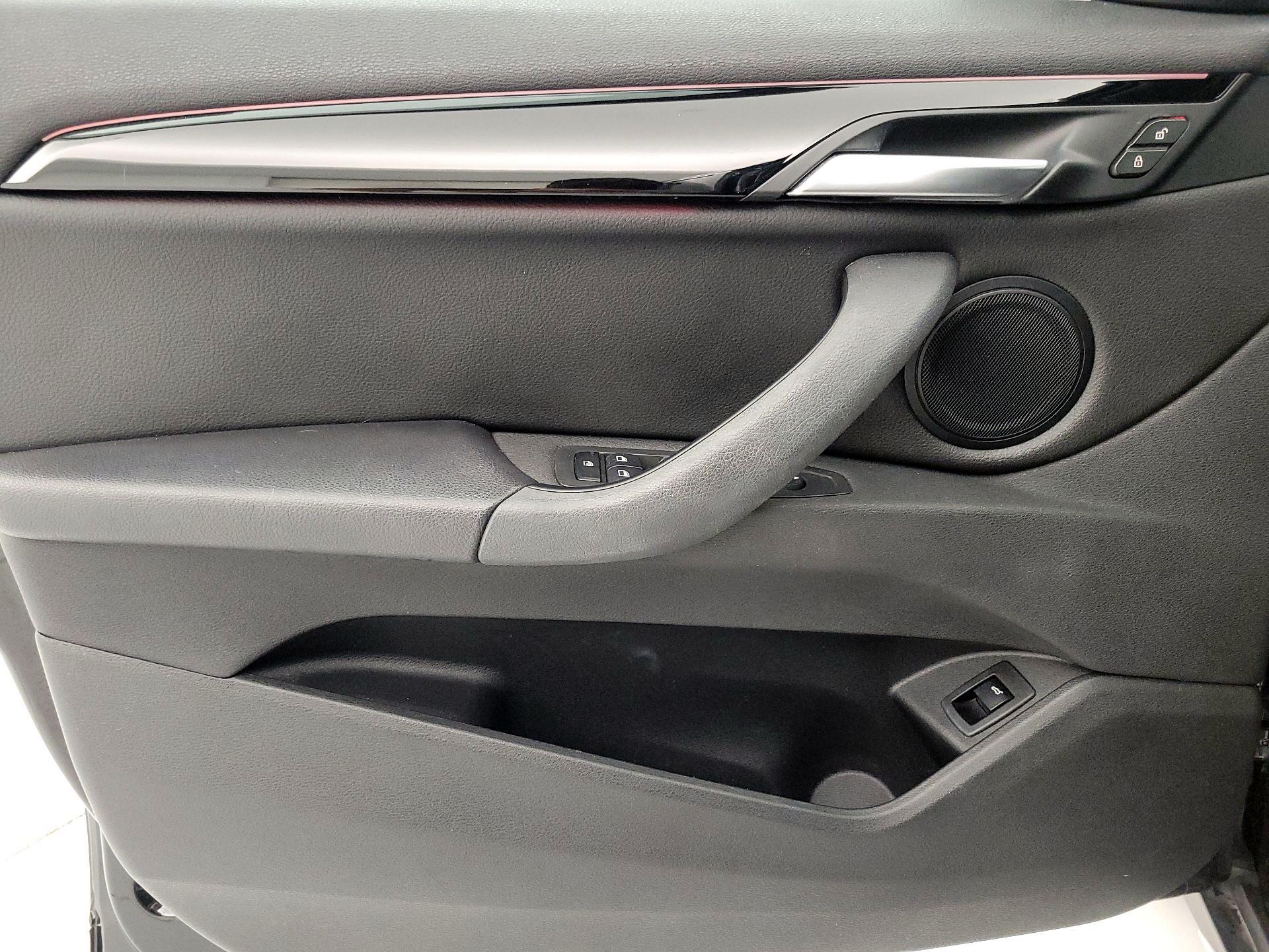Thumbnail: 2021 BMW X1 - 12