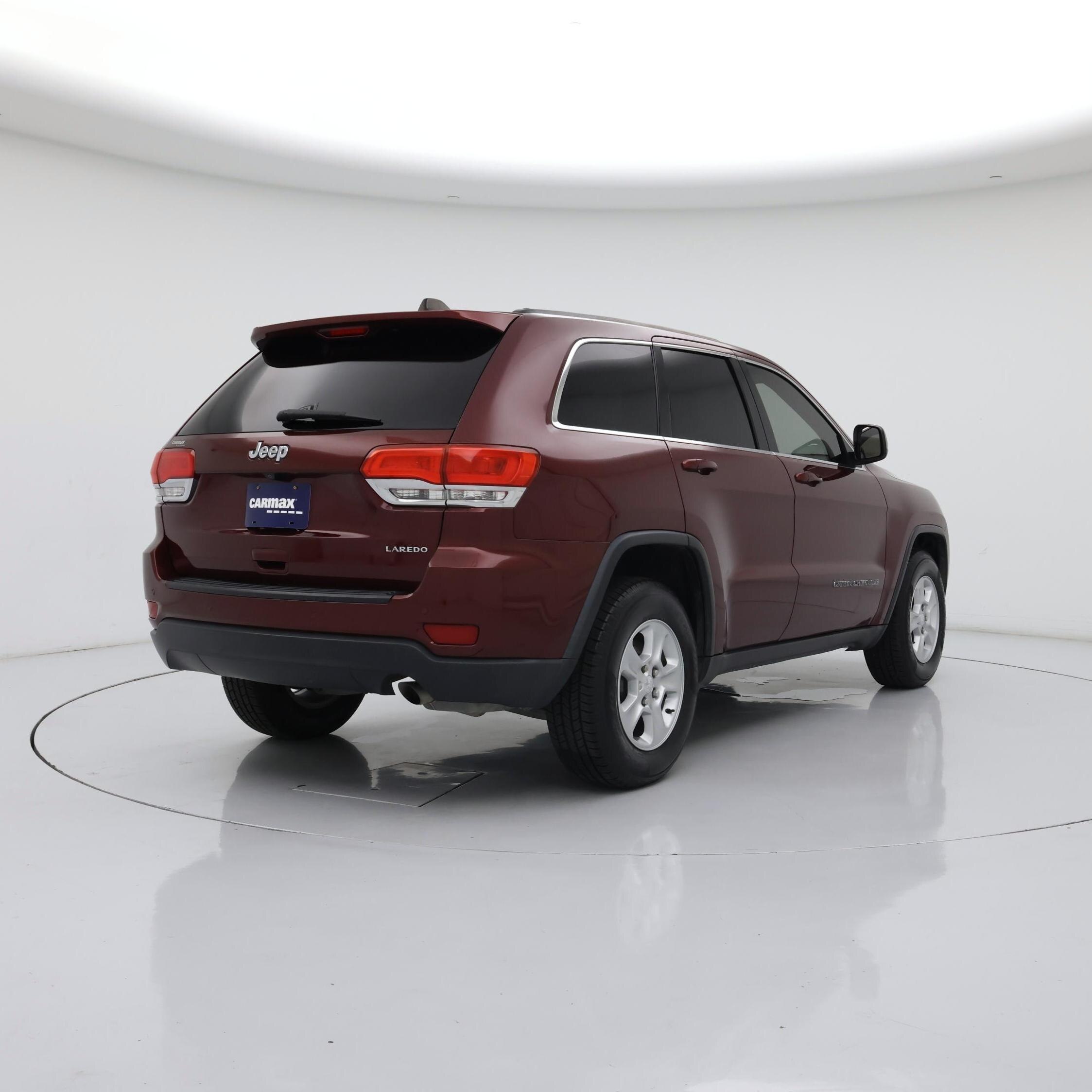 Thumbnail: 2017 Jeep Grand Cherokee - 8
