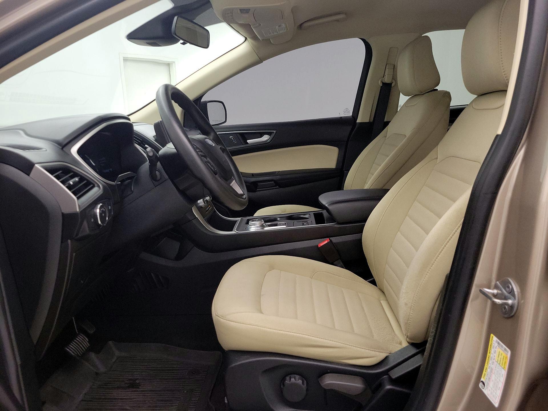 Thumbnail: 2021 Ford Edge - 11