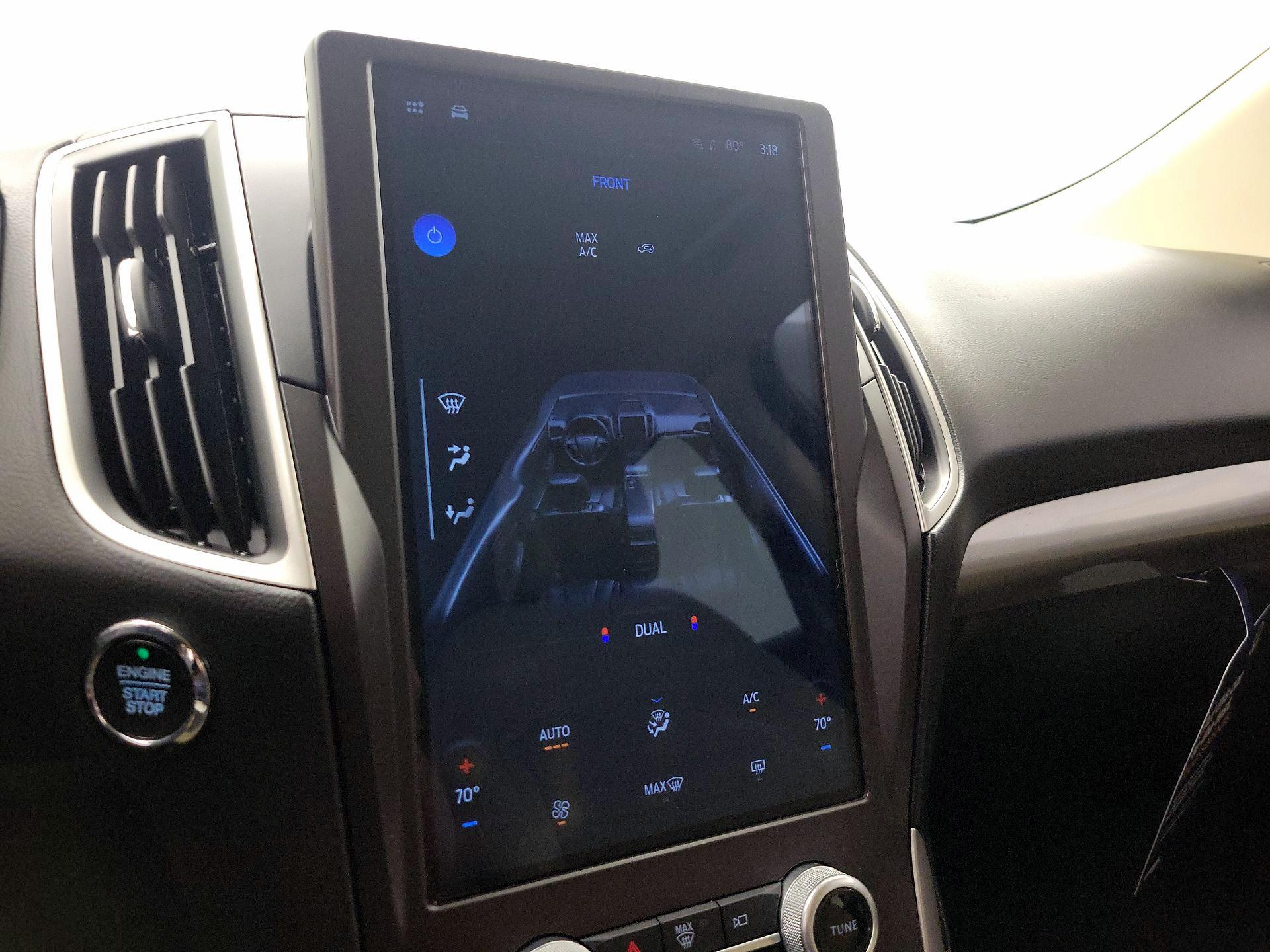 Thumbnail: 2021 Ford Edge - 16