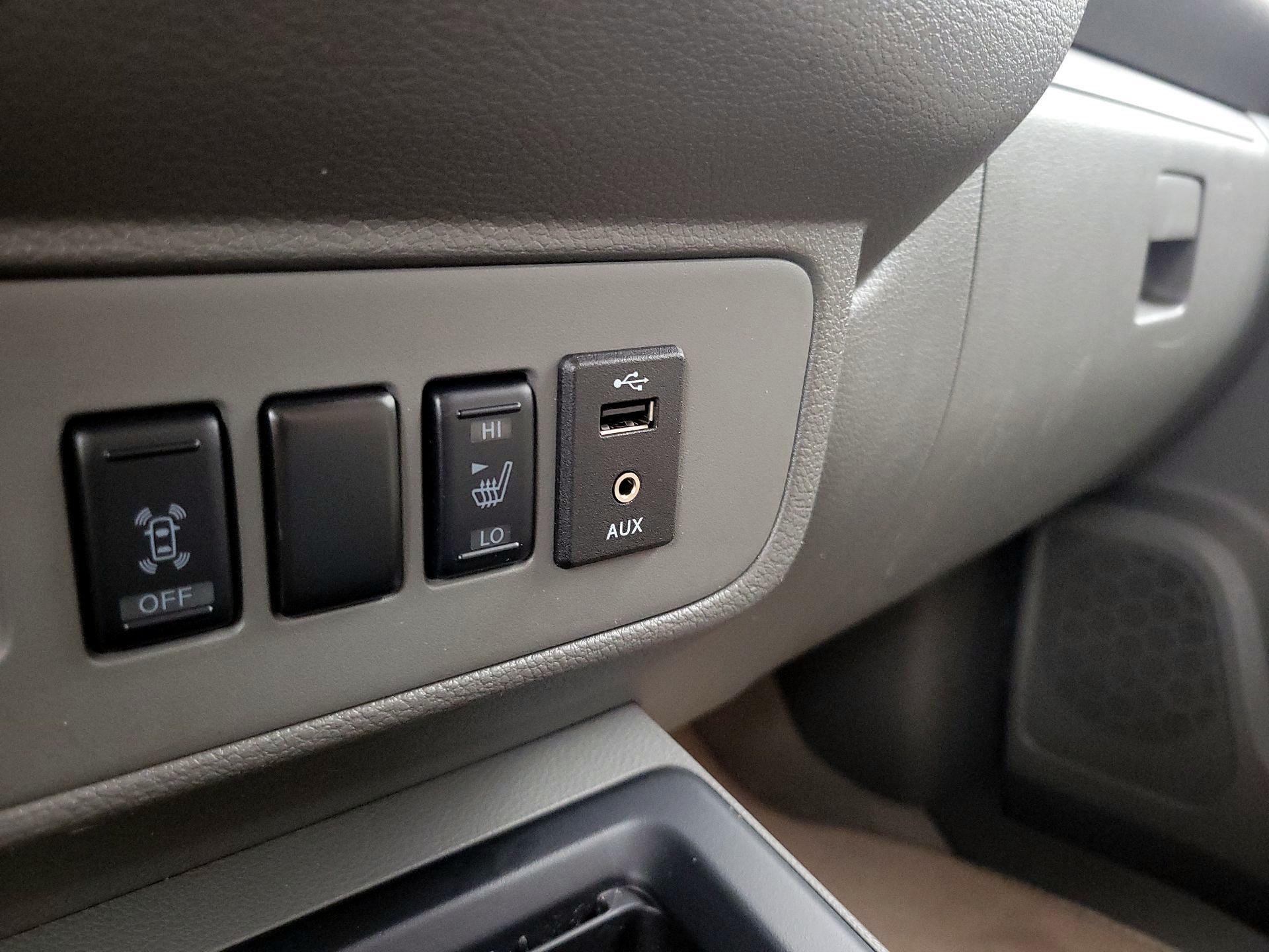 Thumbnail: 2018 Nissan NV - 19