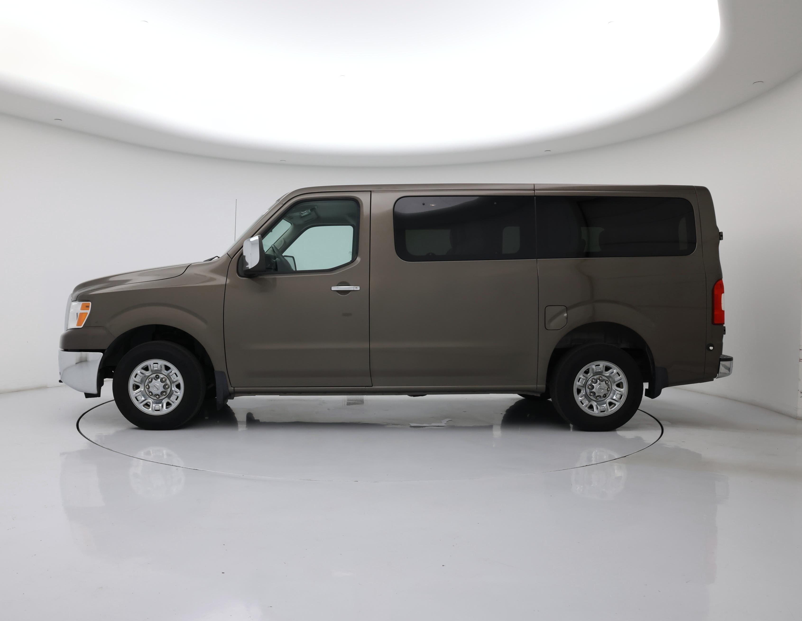 Thumbnail: 2018 Nissan NV - 3