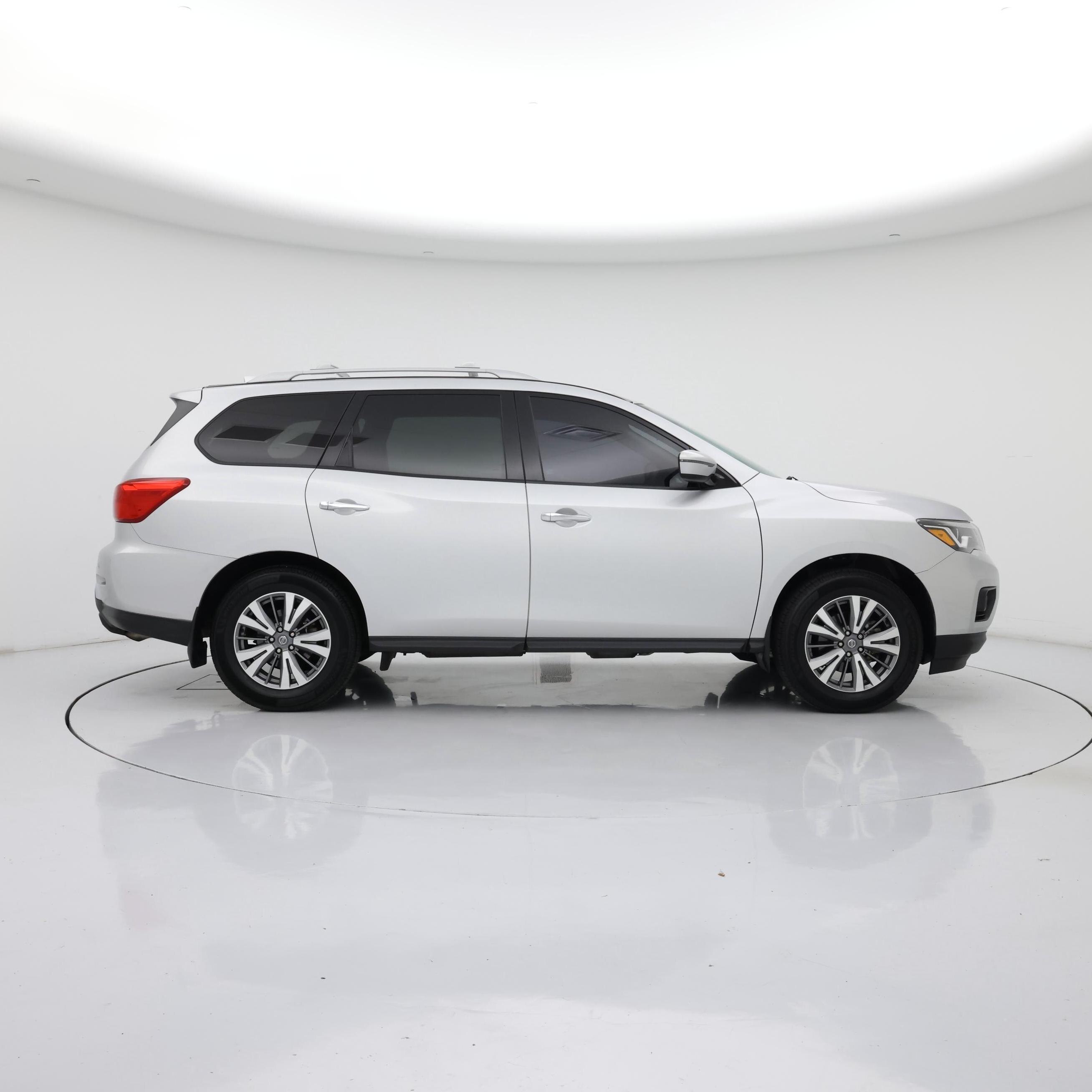 Thumbnail: 2020 Nissan Pathfinder - 7
