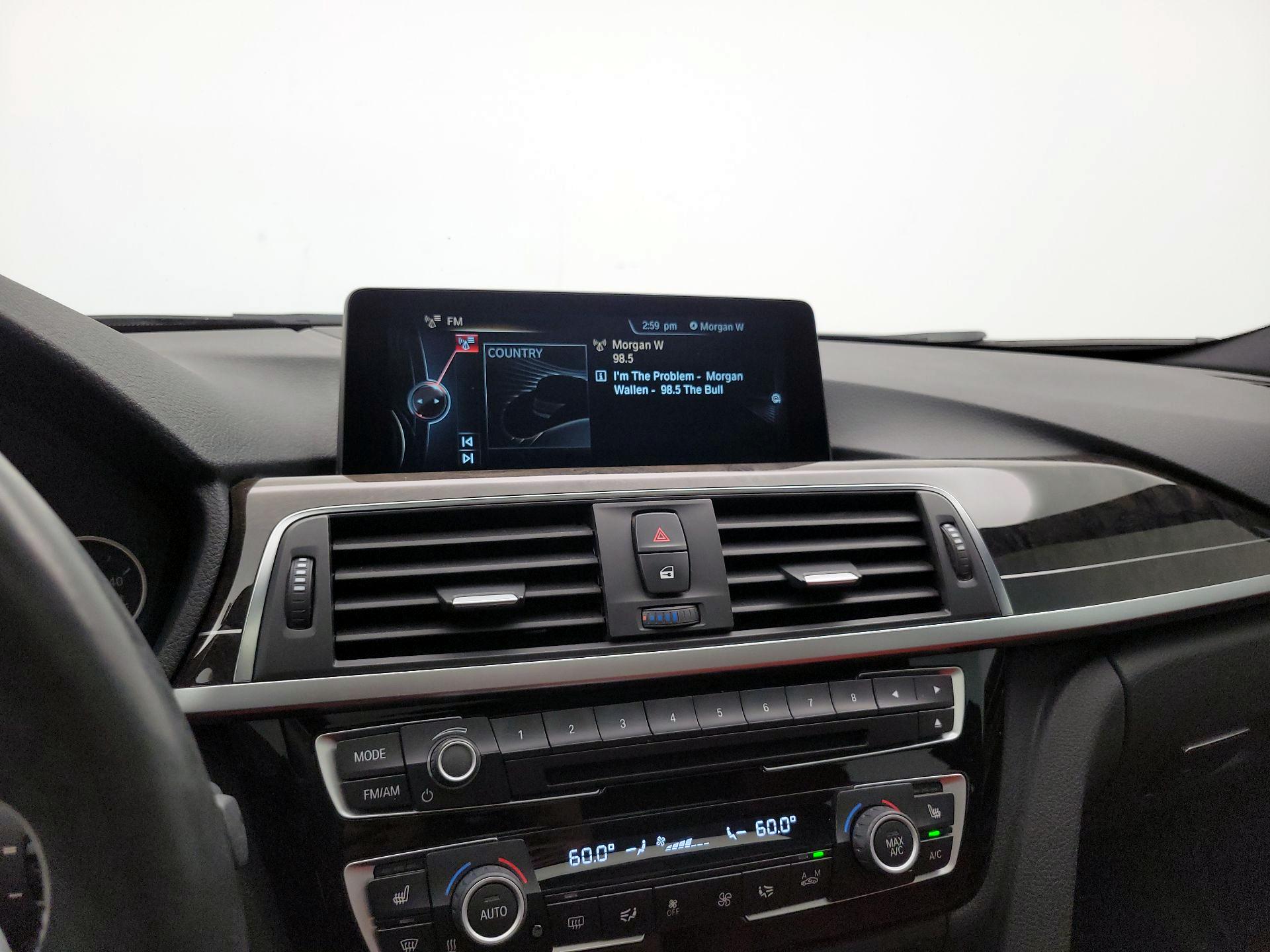 Thumbnail: 2016 BMW 3 Series - 16