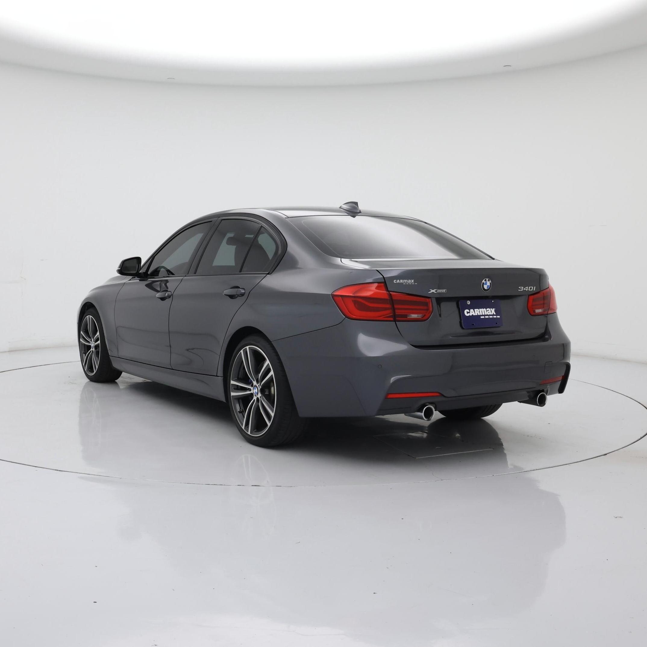 Thumbnail: 2016 BMW 3 Series - 2