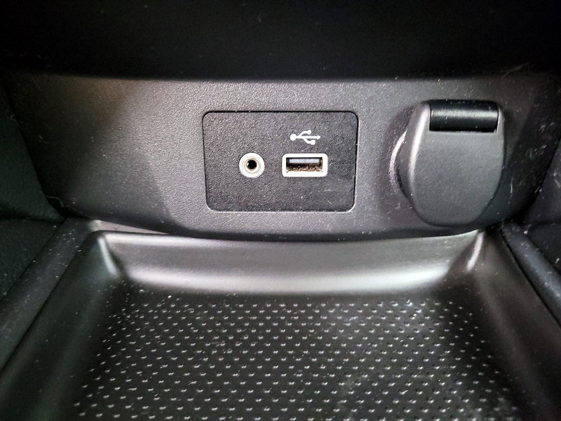 Thumbnail: 2018 Nissan Rogue - 18