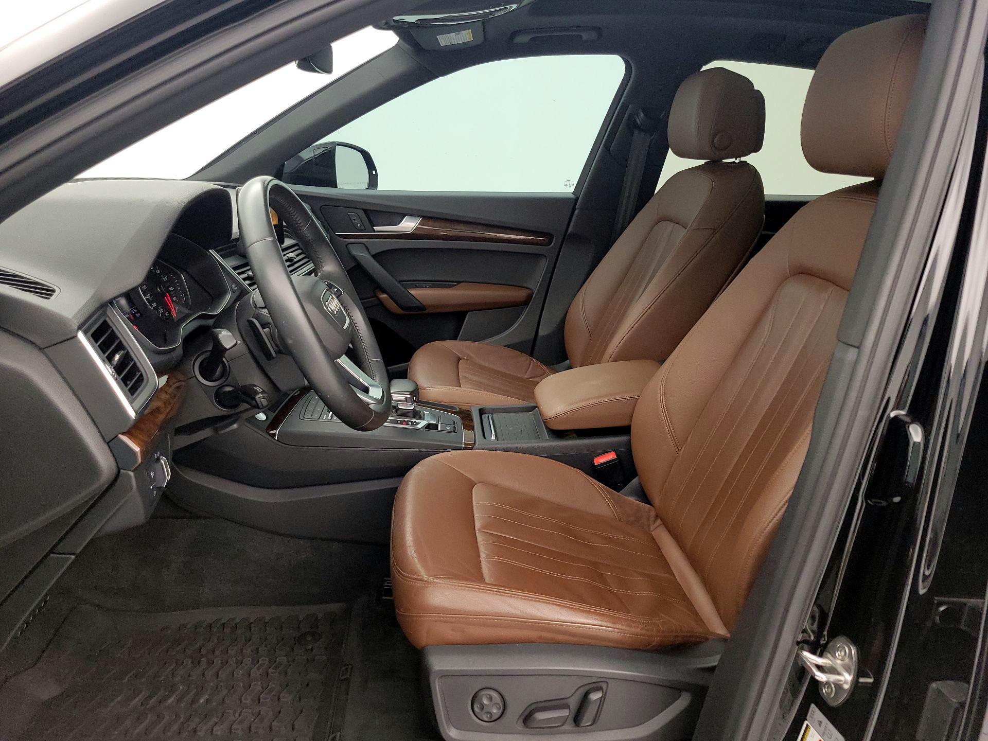 Thumbnail: 2020 Audi Q5 - 11