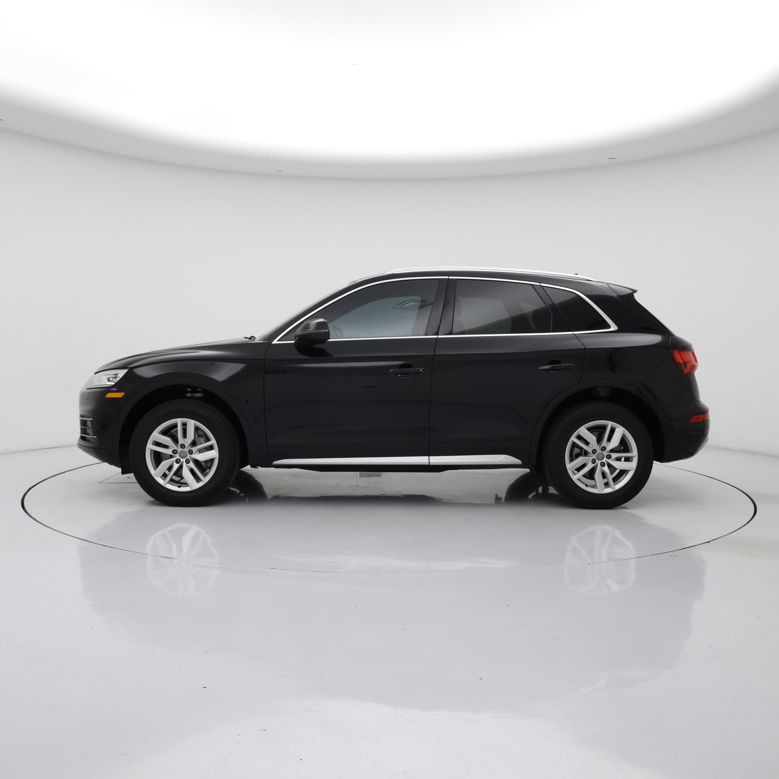 Thumbnail: 2020 Audi Q5 - 3