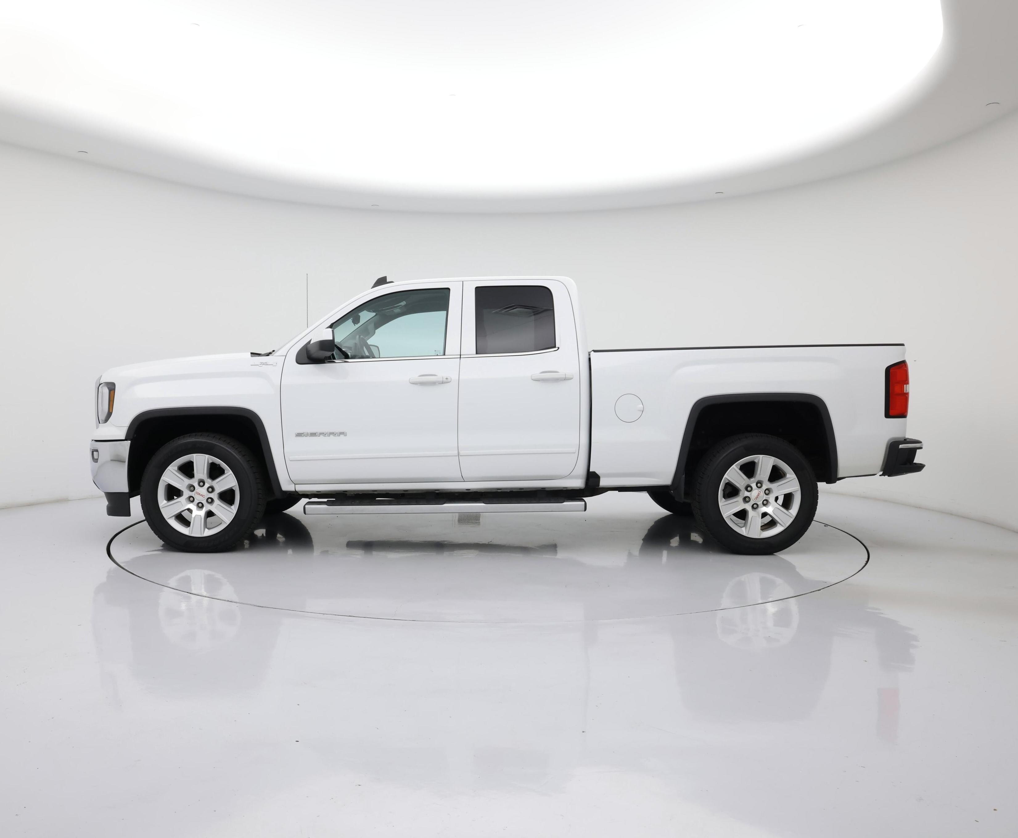 Thumbnail: 2017 GMC Sierra 1500 - 3