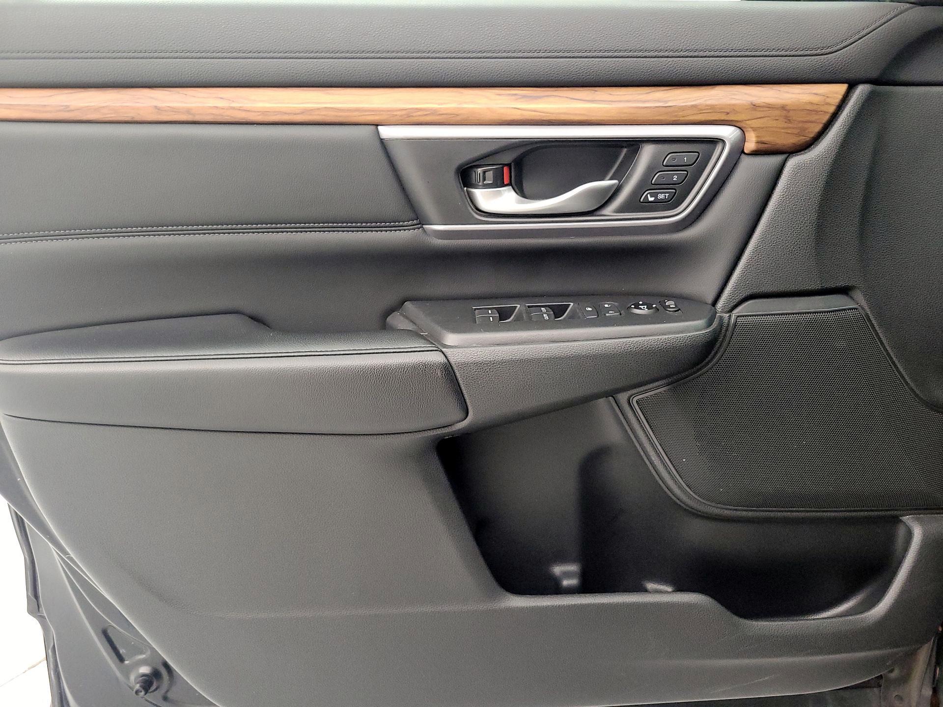 Thumbnail: 2017 Honda CR-V - 12