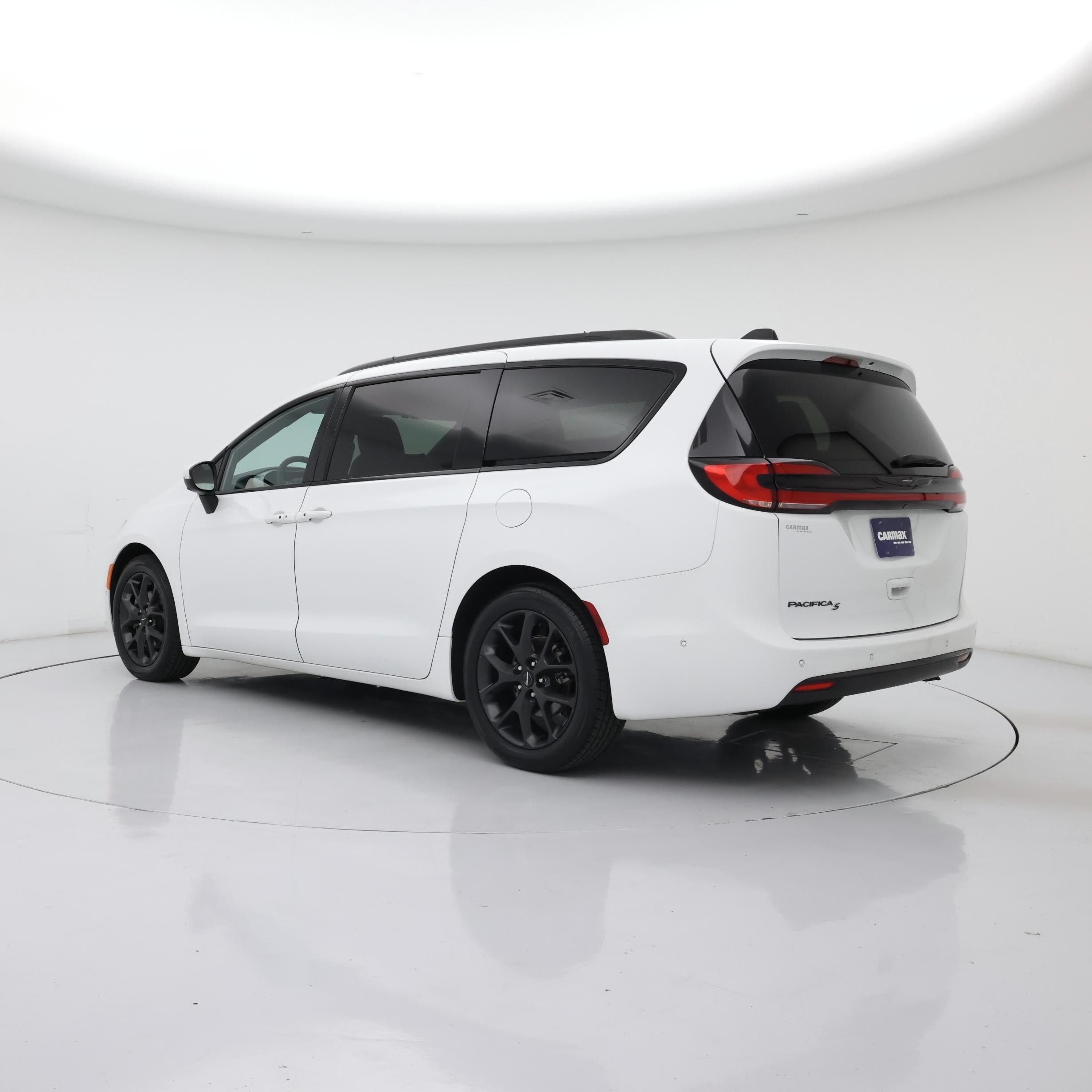 Thumbnail: 2023 Chrysler Pacifica - 2