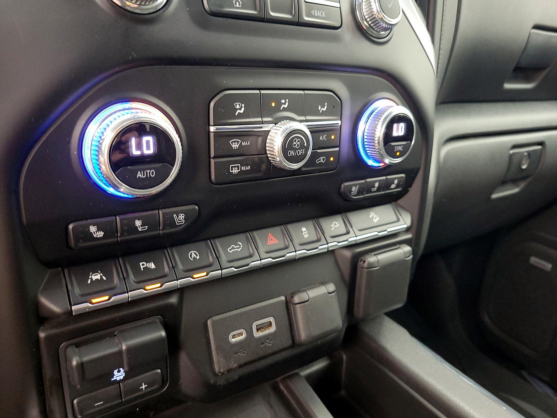 Thumbnail: 2020 GMC Sierra 1500 - 17