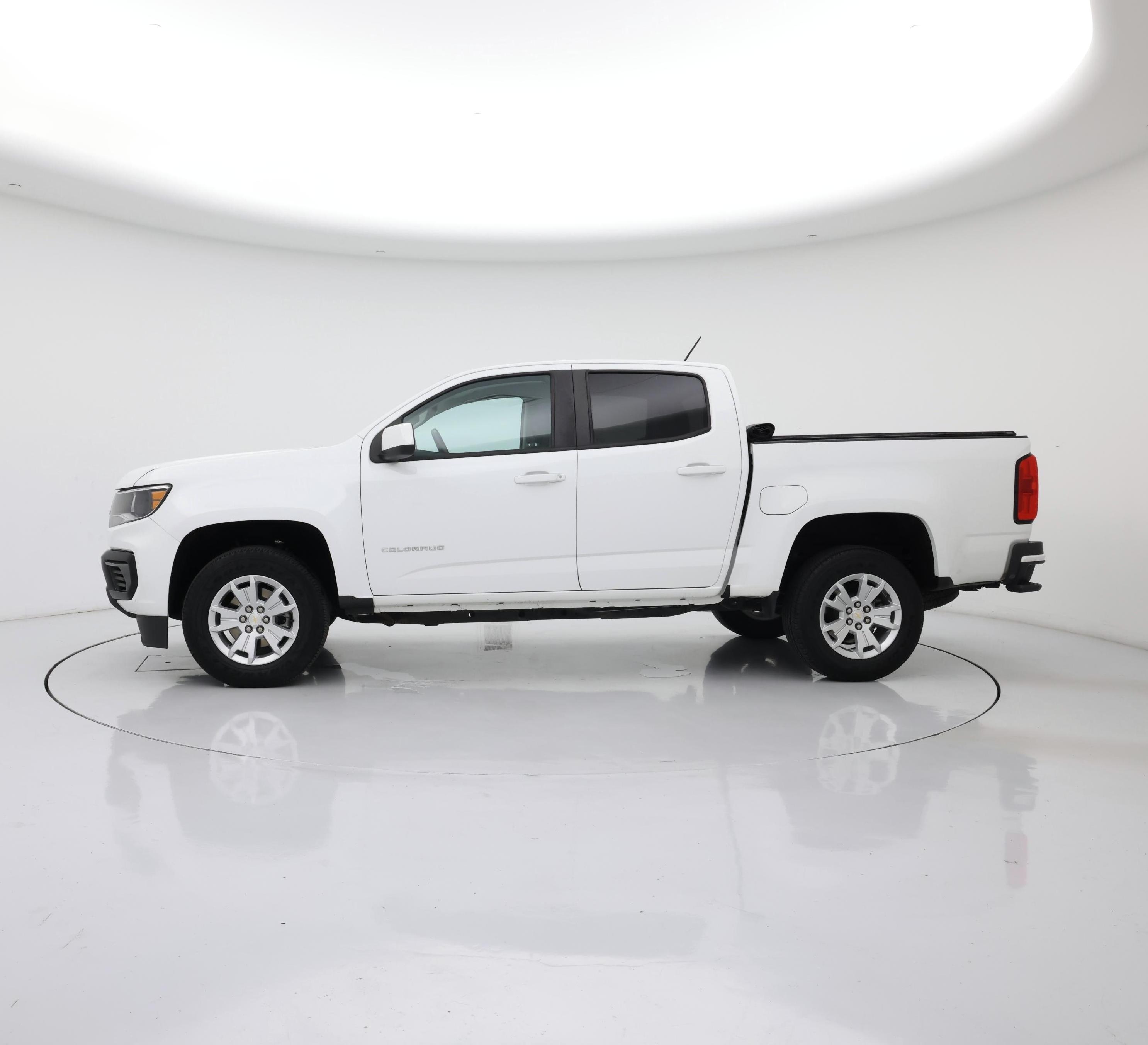 Thumbnail: 2021 Chevrolet Colorado - 3