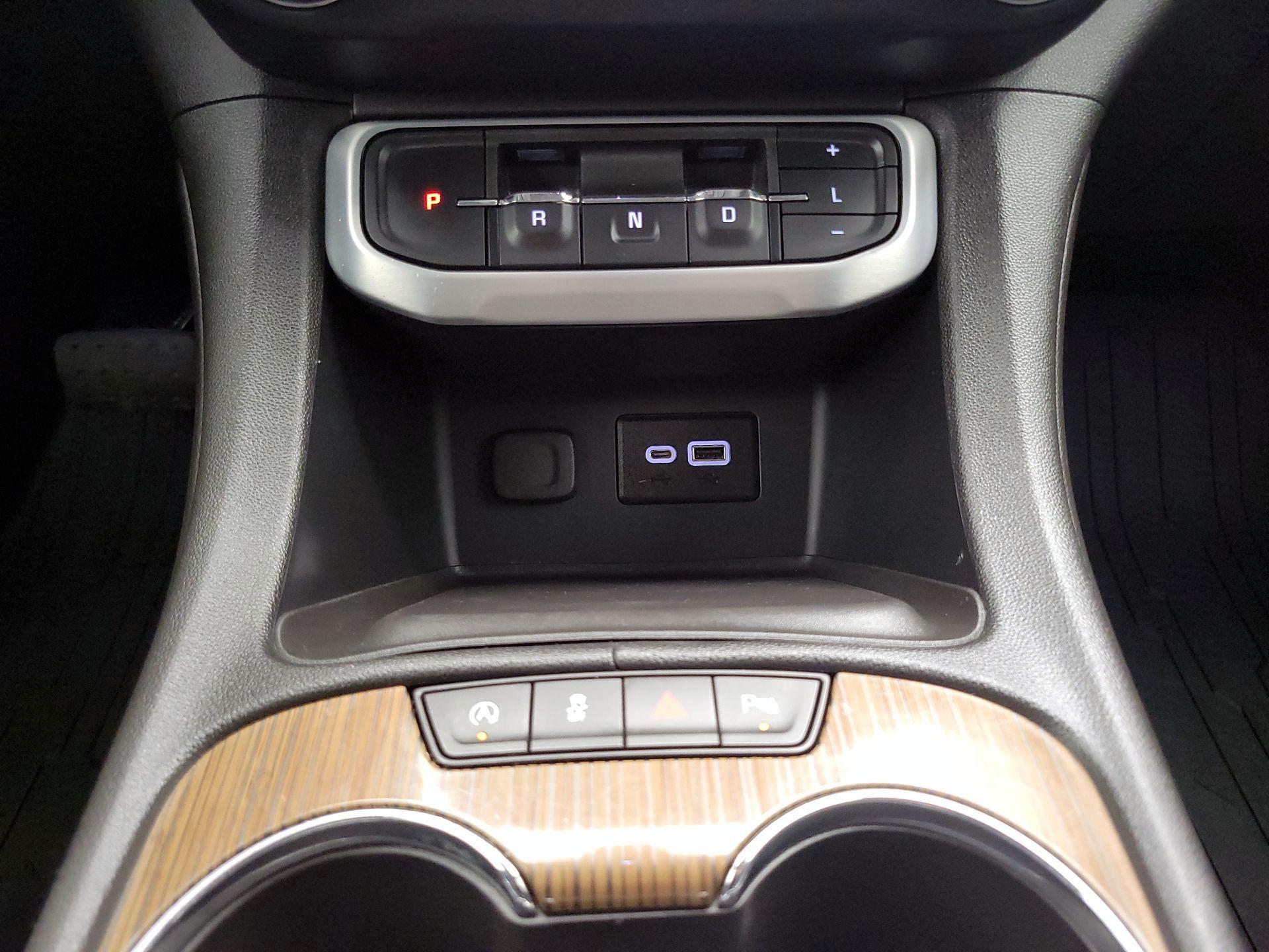 Thumbnail: 2021 GMC Acadia - 17