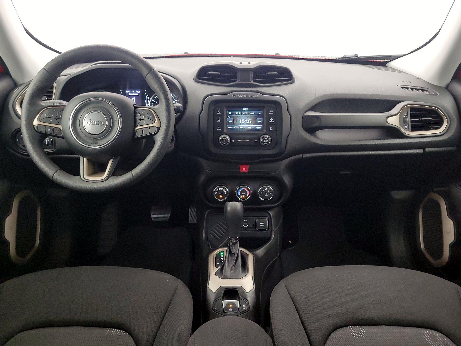 Thumbnail: 2016 Jeep Renegade - 9