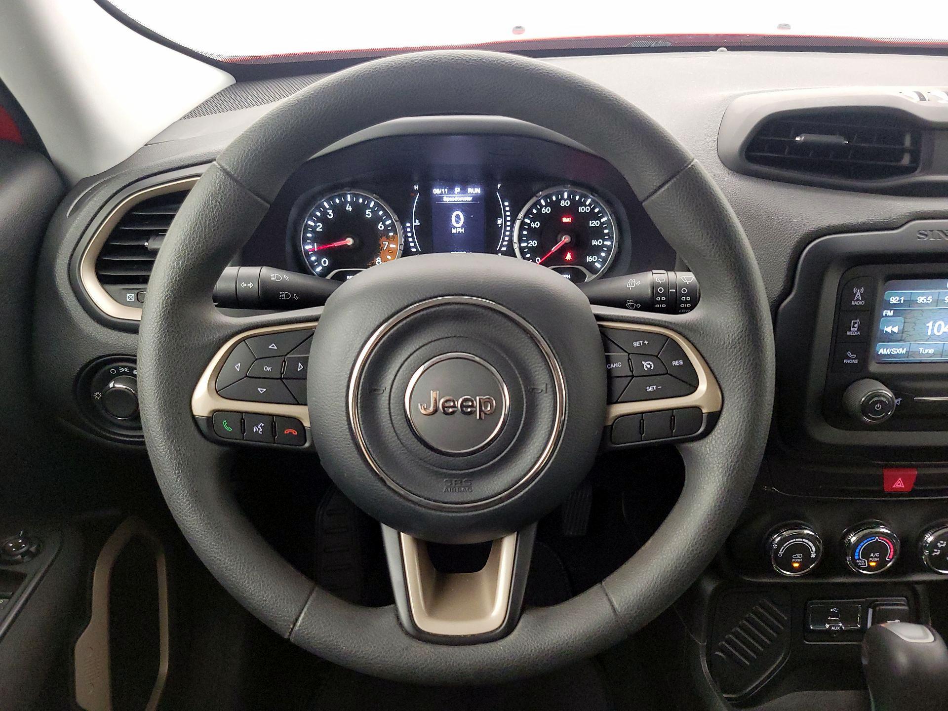 Thumbnail: 2016 Jeep Renegade - 10