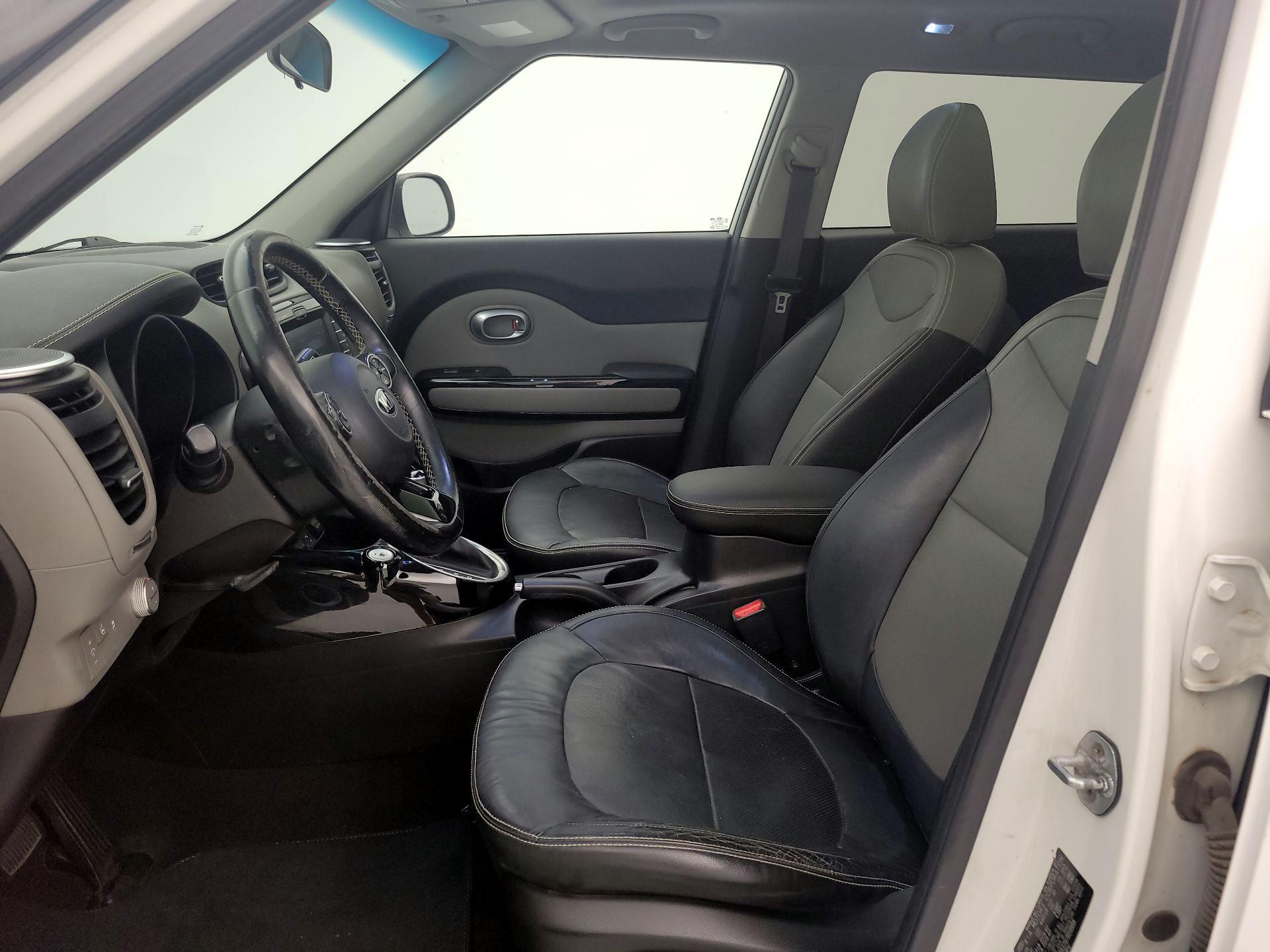 Thumbnail: 2016 Kia Soul - 11