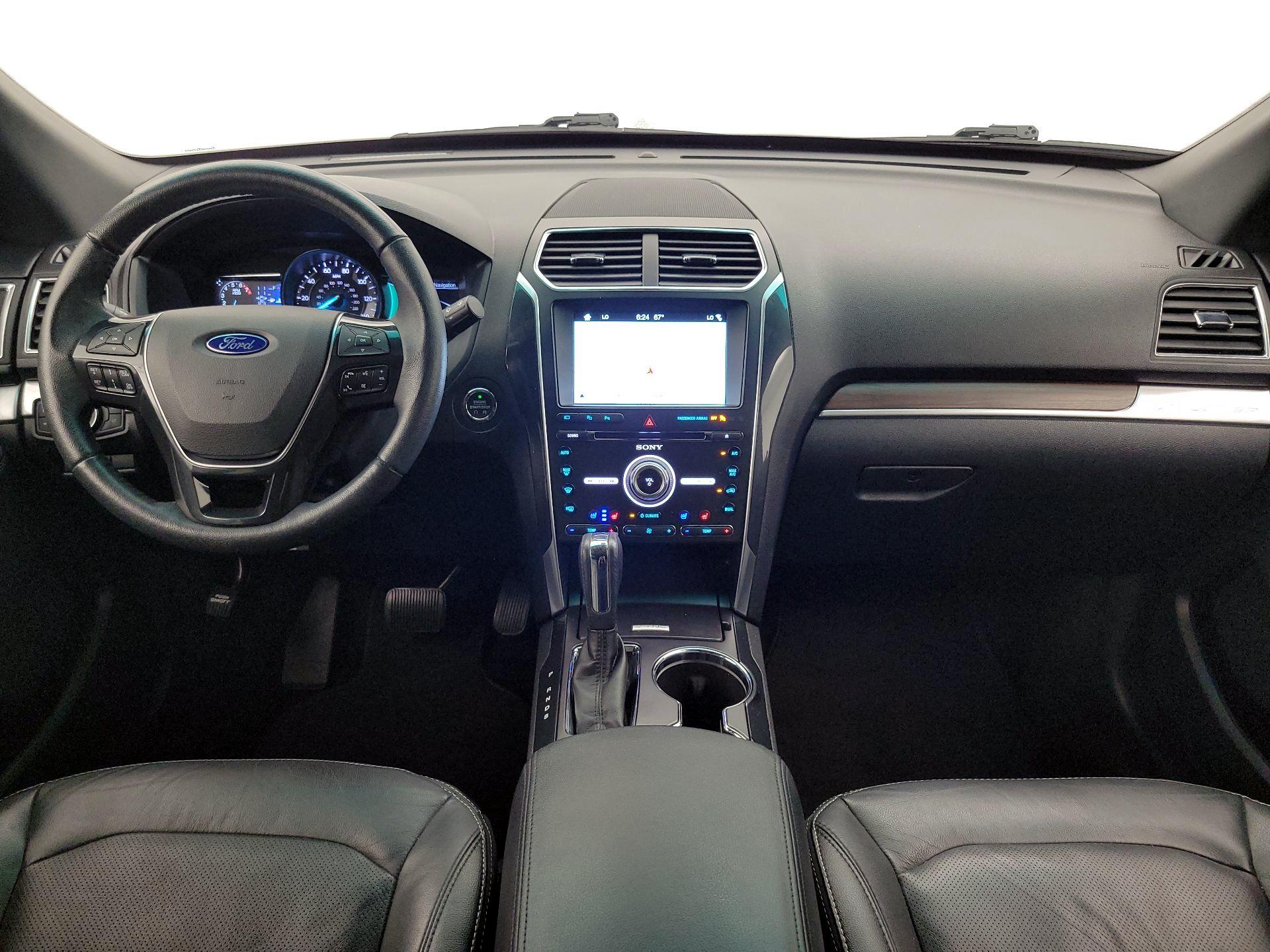 Thumbnail: 2017 Ford Explorer - 9