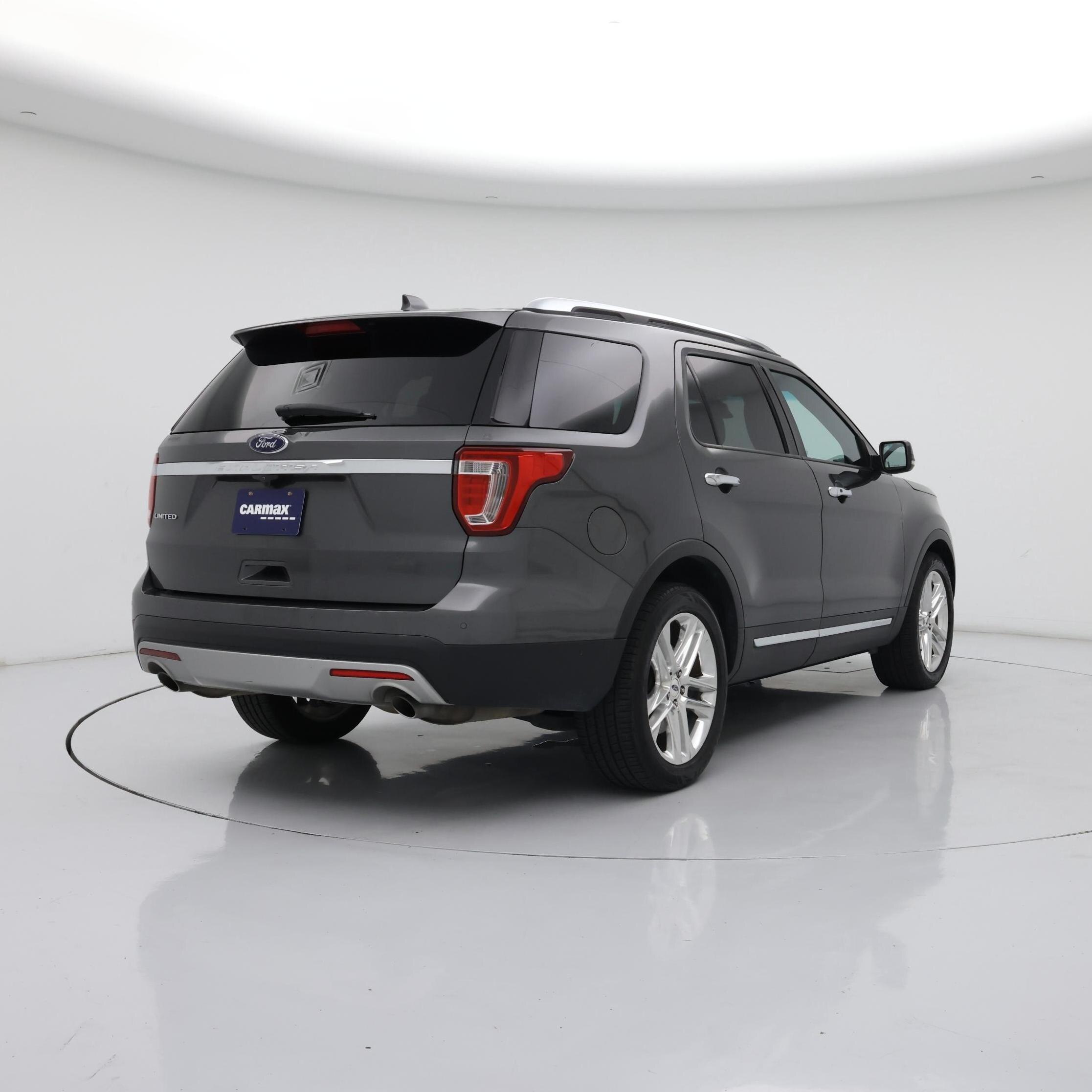 Thumbnail: 2017 Ford Explorer - 8