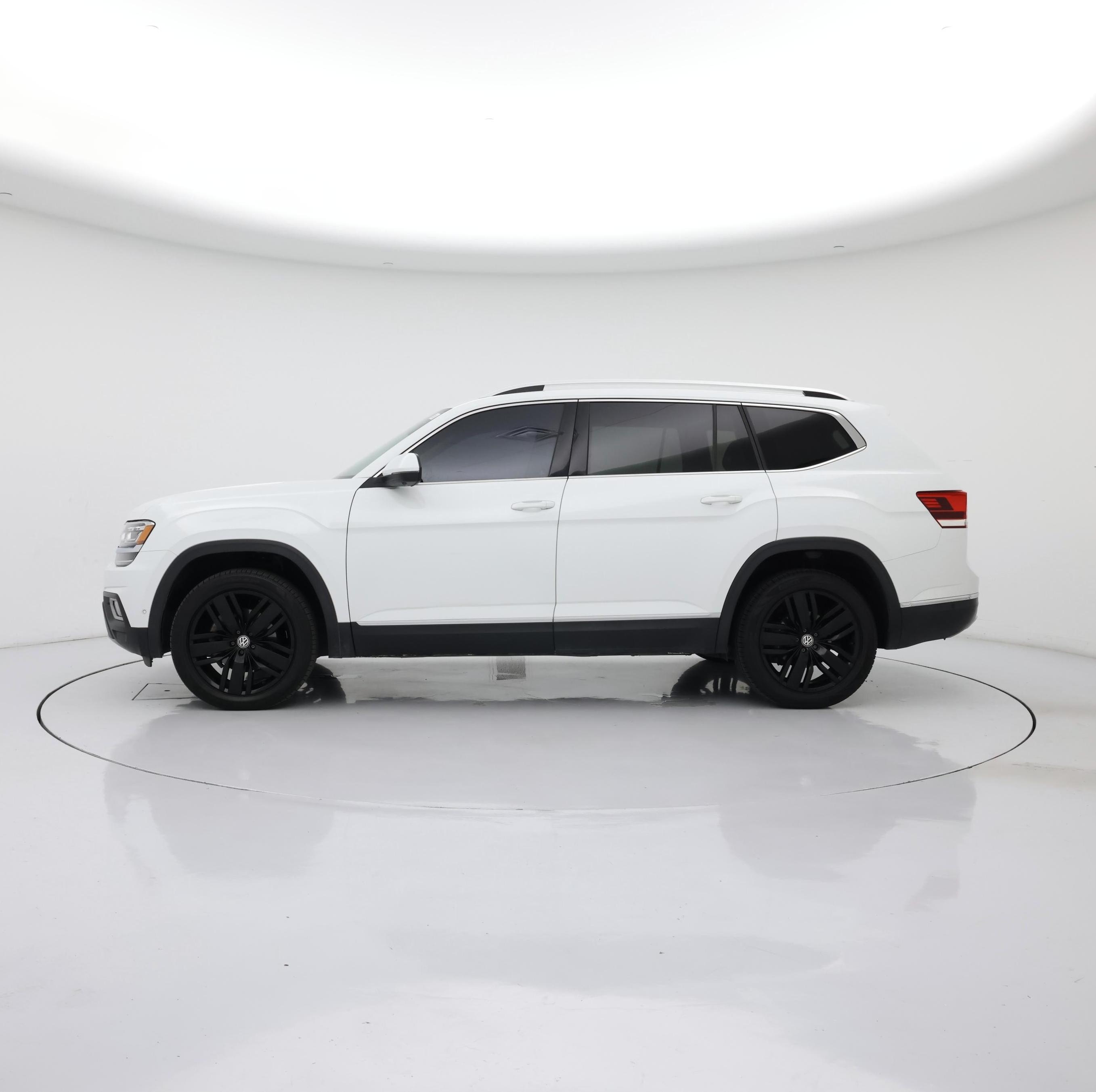 Thumbnail: 2018 Volkswagen Atlas - 3