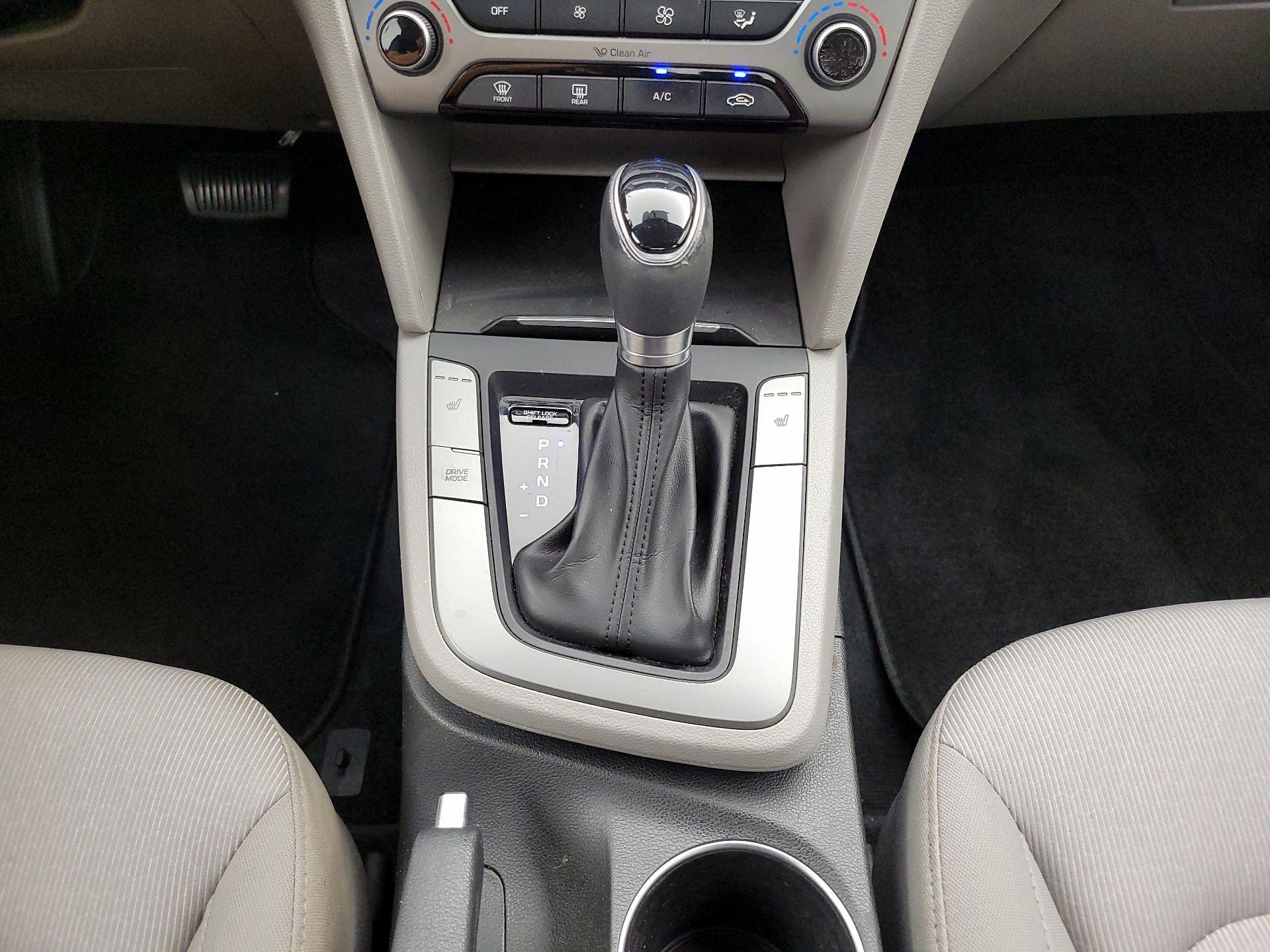 Thumbnail: 2018 Hyundai Elantra - 17
