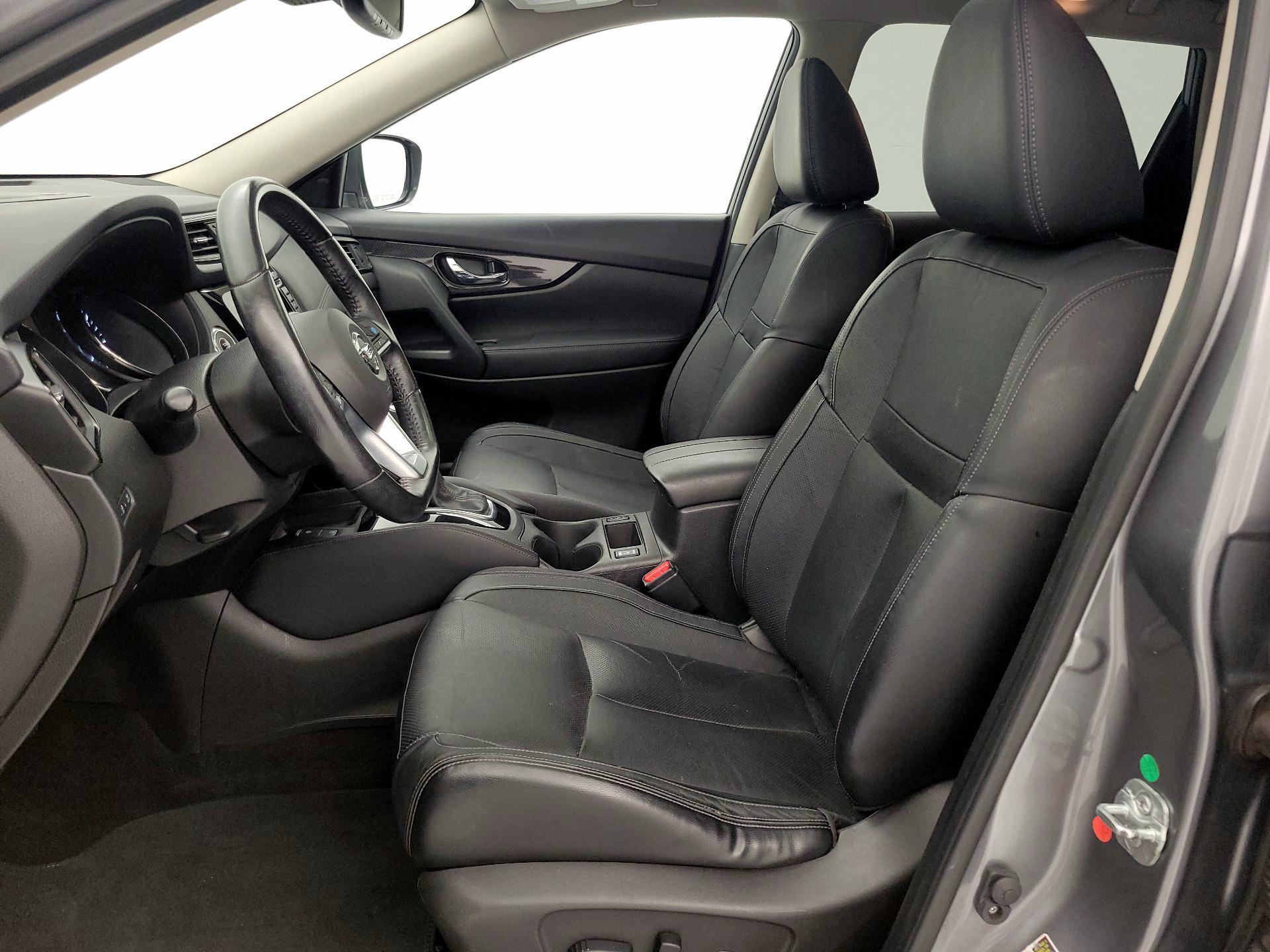 Thumbnail: 2018 Nissan Rogue - 11