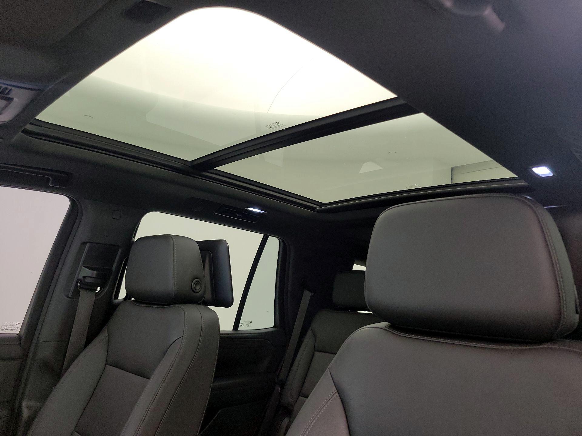 Thumbnail: 2022 Chevrolet Tahoe - 20