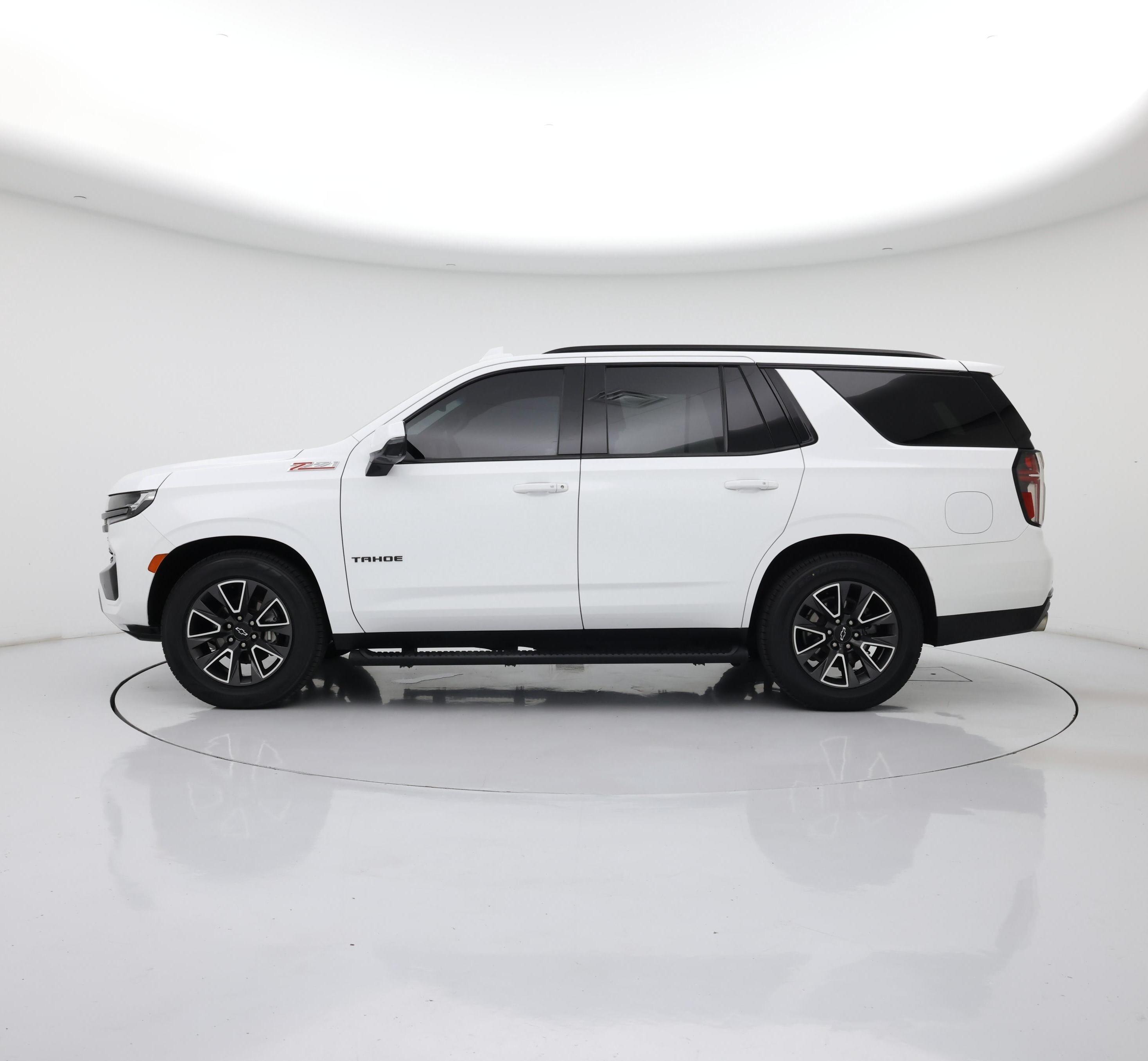 Thumbnail: 2022 Chevrolet Tahoe - 3