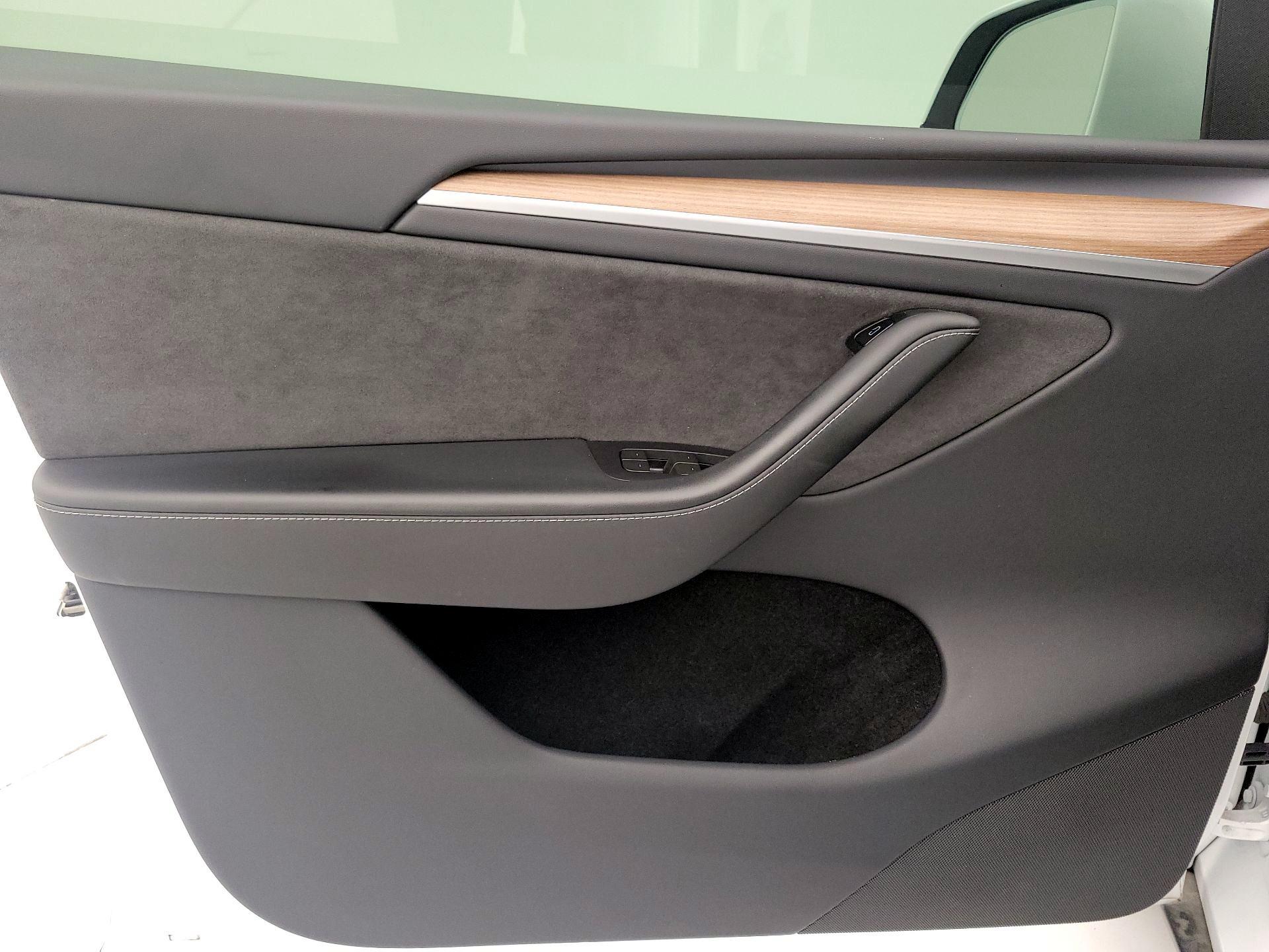 Thumbnail: 2024 Tesla Model Y - 12