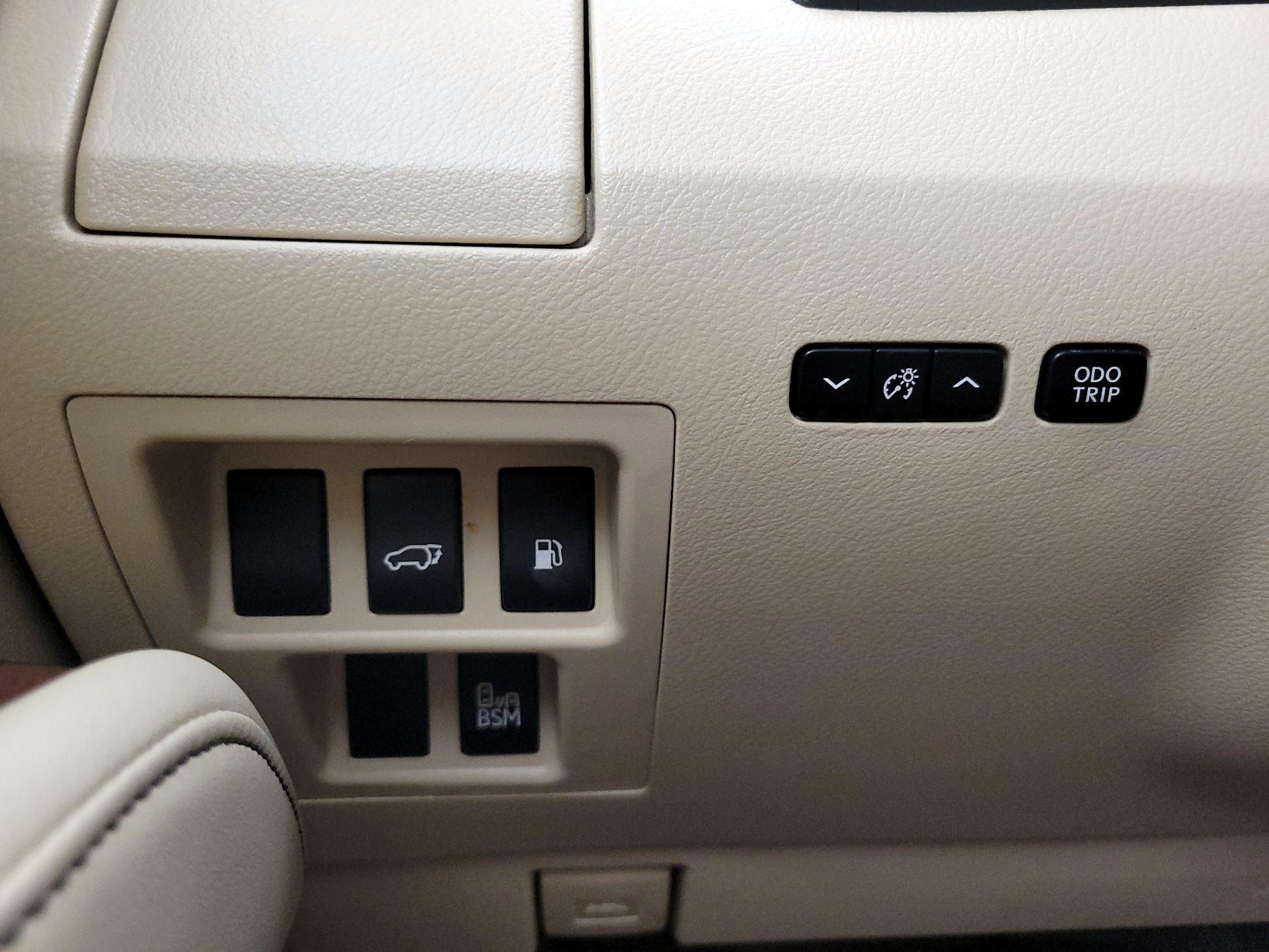 Thumbnail: 2015 Lexus RX - 13