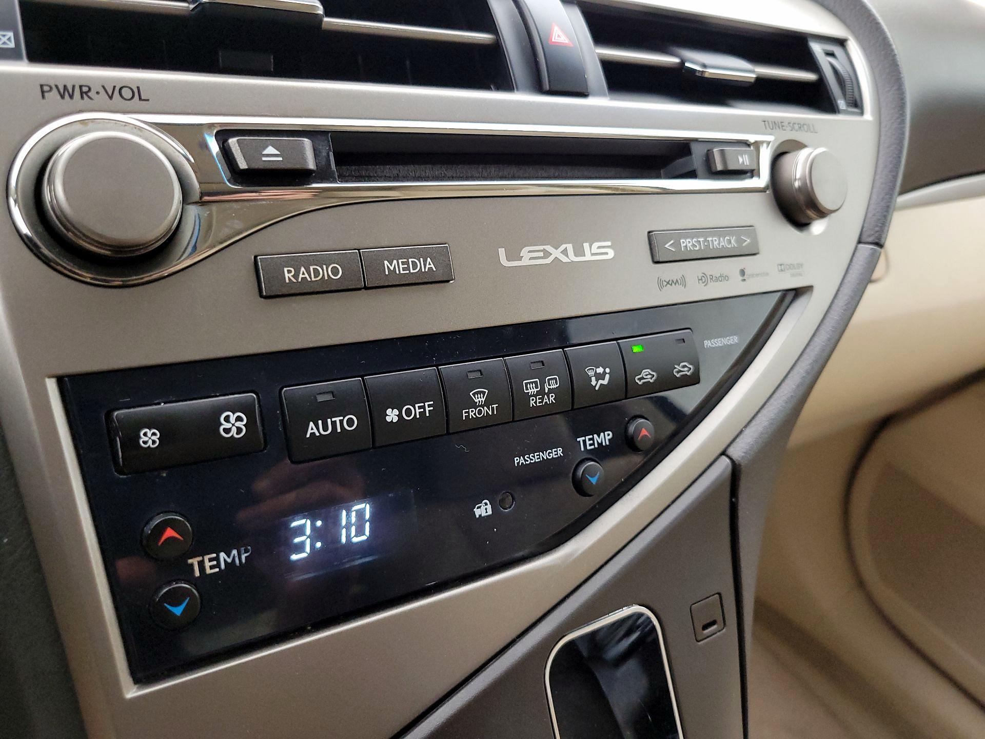 Thumbnail: 2015 Lexus RX - 17