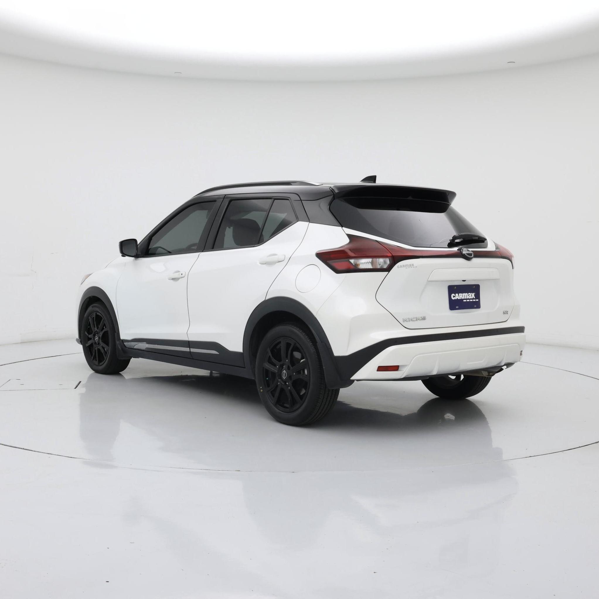 Thumbnail: 2022 Nissan Kicks - 2