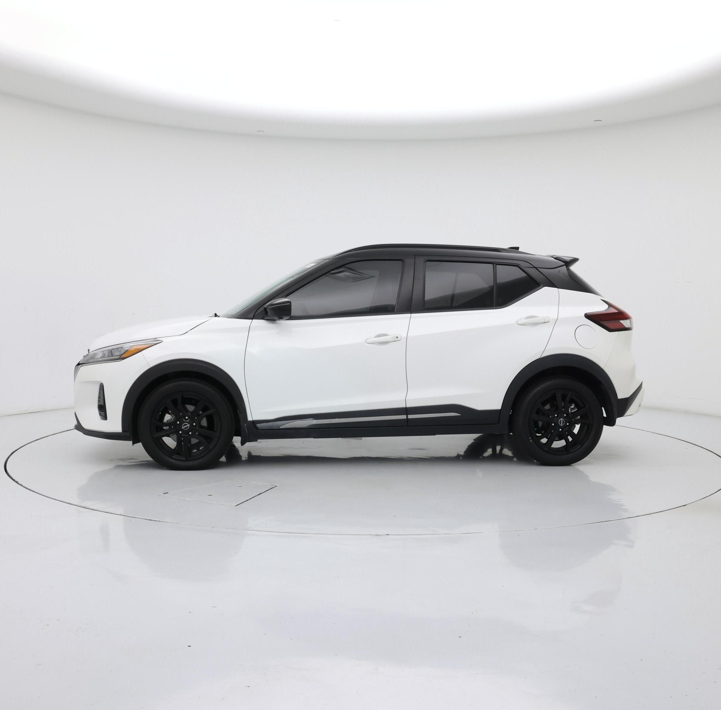 Thumbnail: 2022 Nissan Kicks - 3