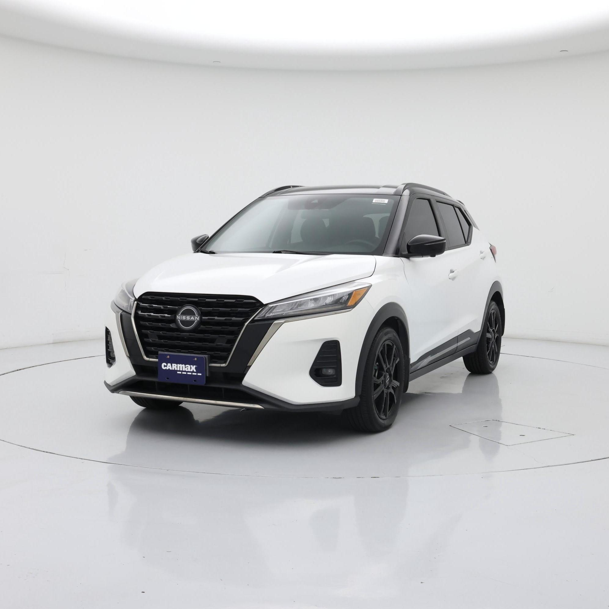 Thumbnail: 2022 Nissan Kicks - 4