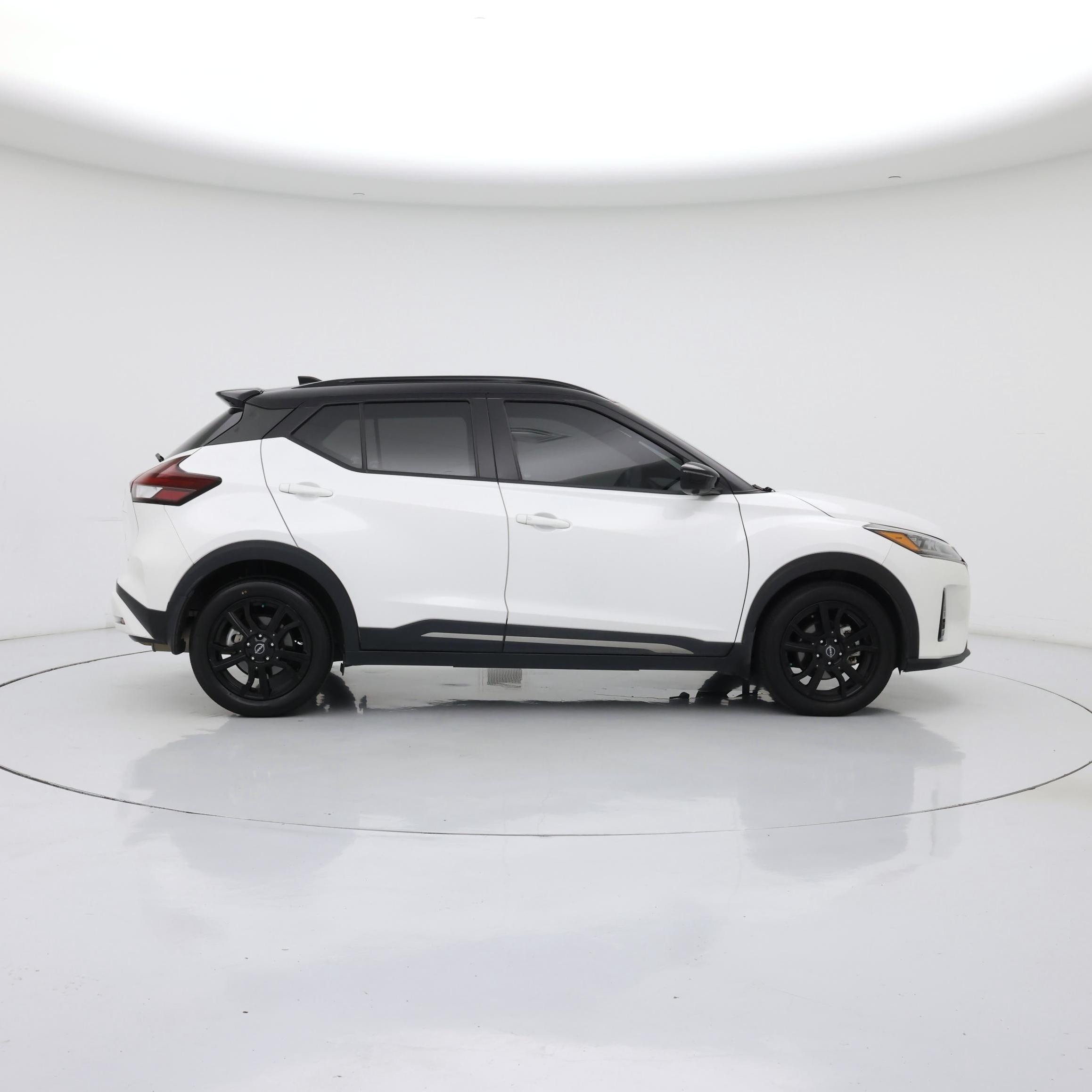 Thumbnail: 2022 Nissan Kicks - 7