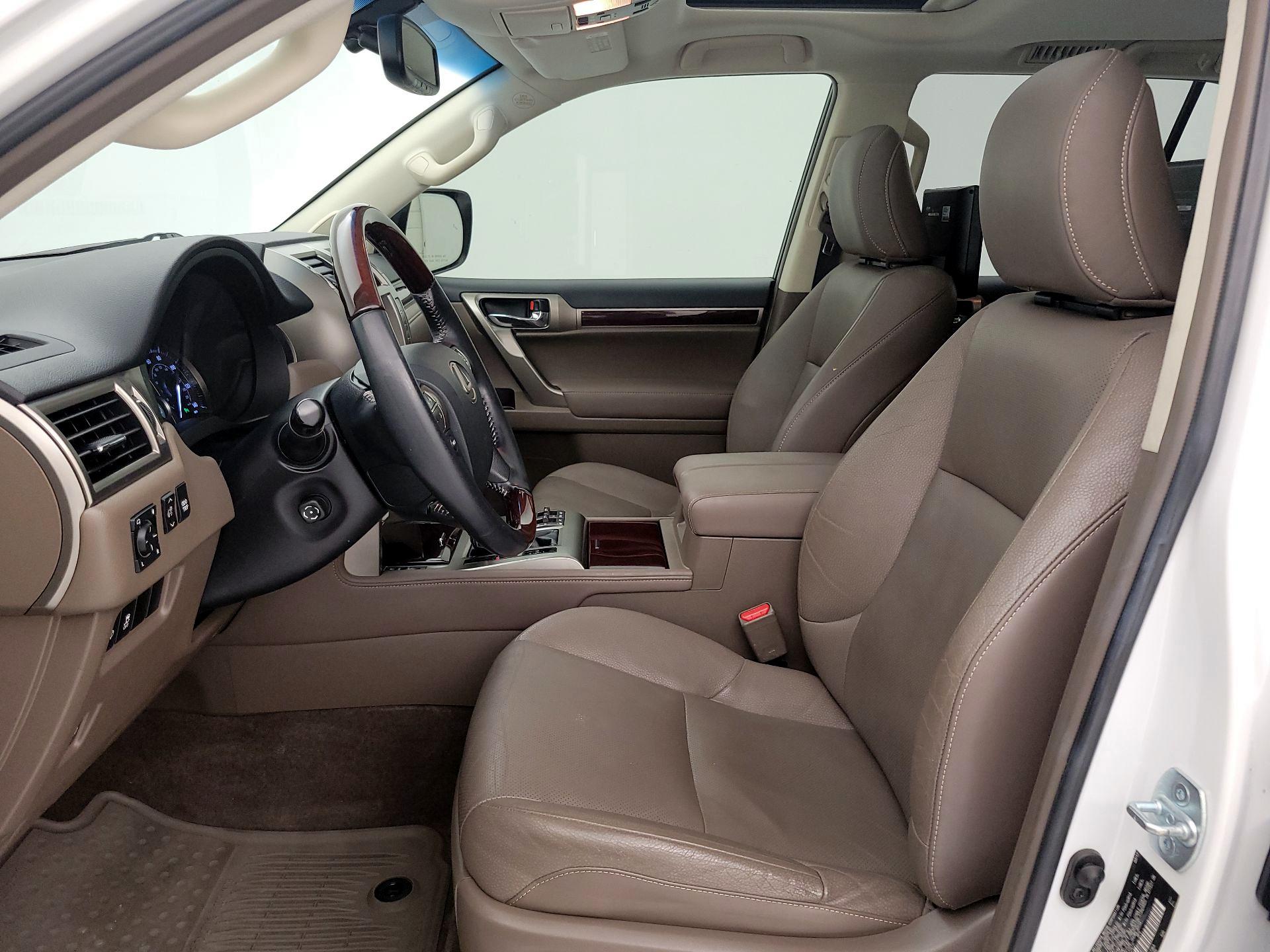 Thumbnail: 2017 Lexus GX - 11
