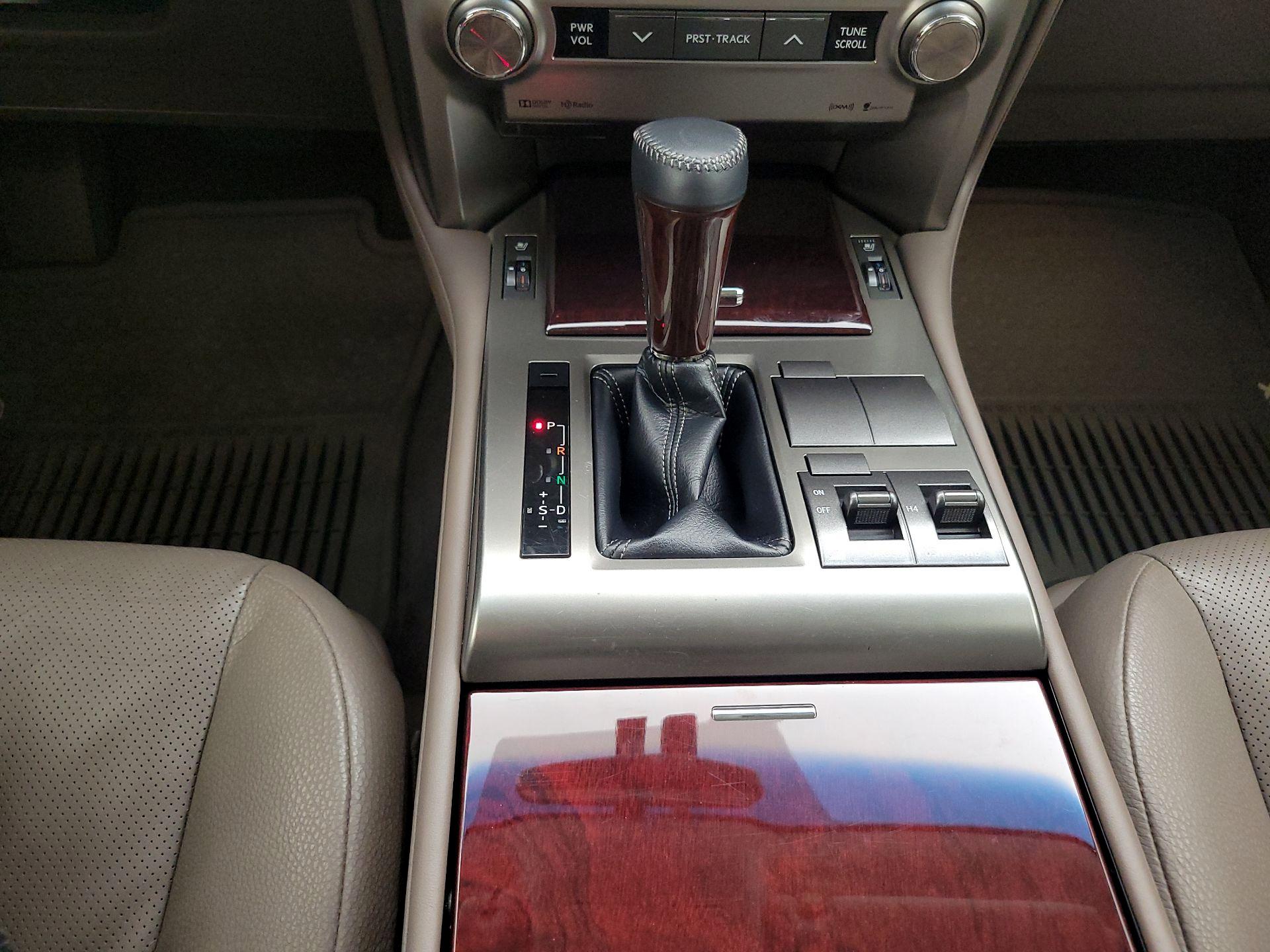 Thumbnail: 2017 Lexus GX - 18