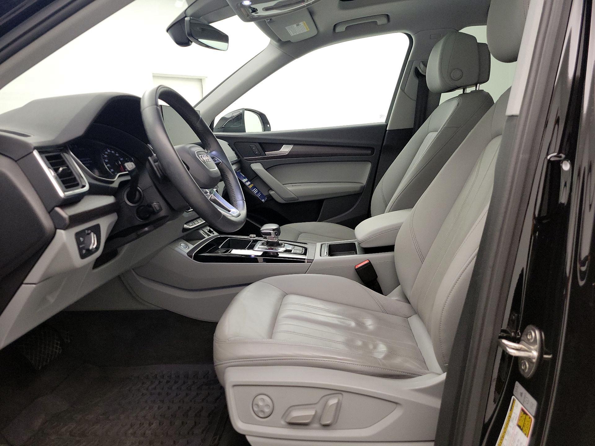 Thumbnail: 2021 Audi Q5 - 11