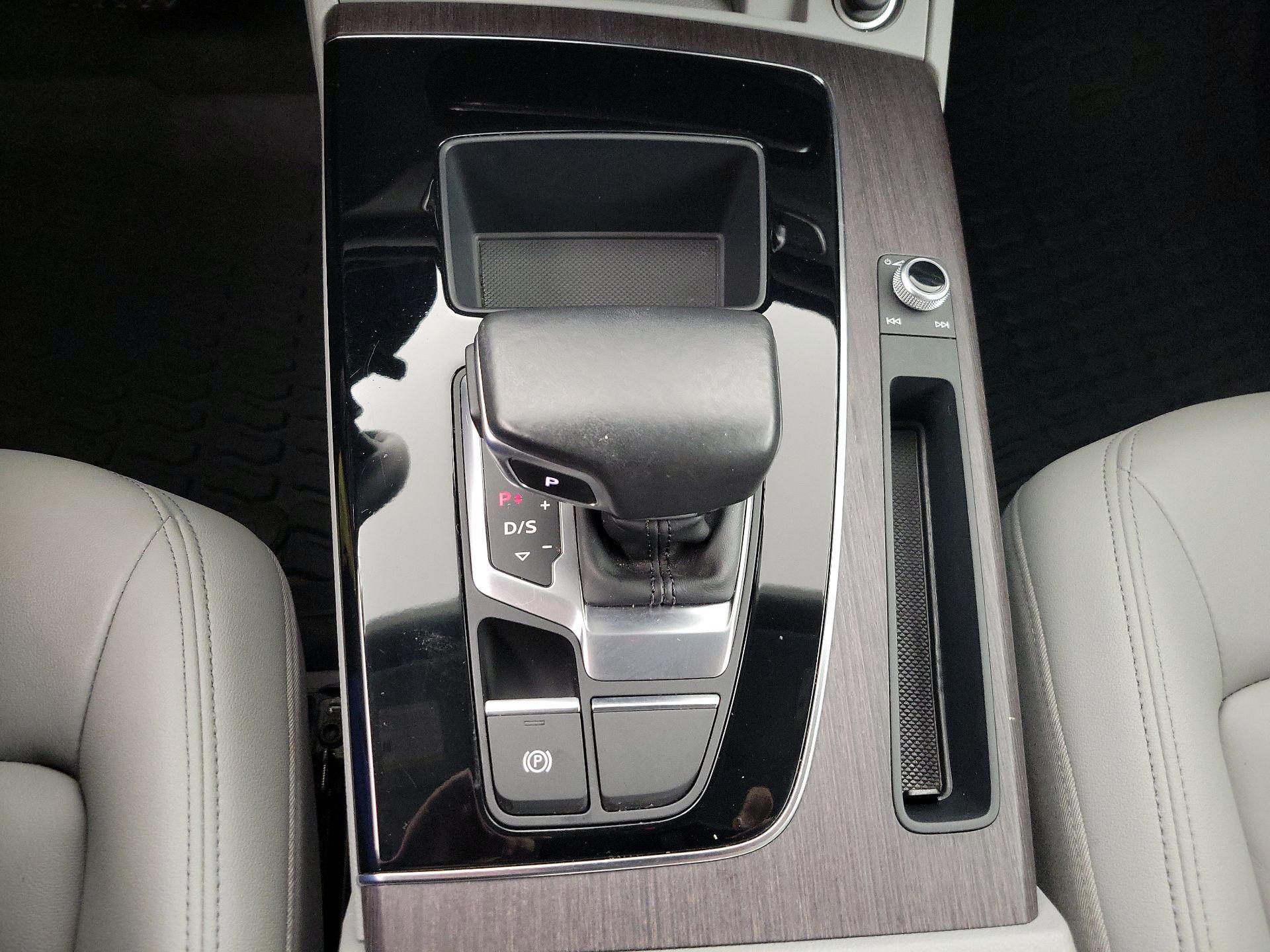 Thumbnail: 2021 Audi Q5 - 17