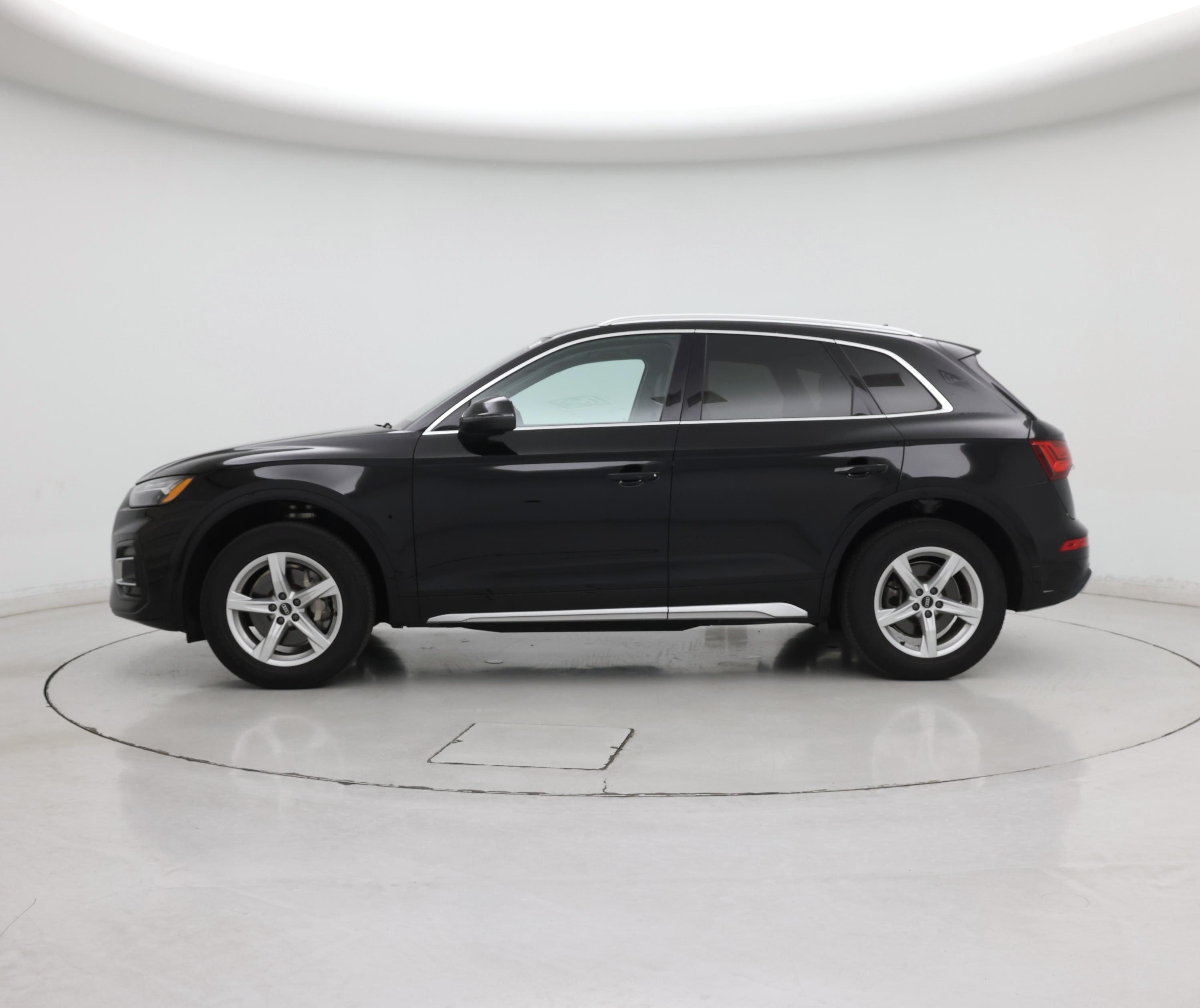 Thumbnail: 2021 Audi Q5 - 3