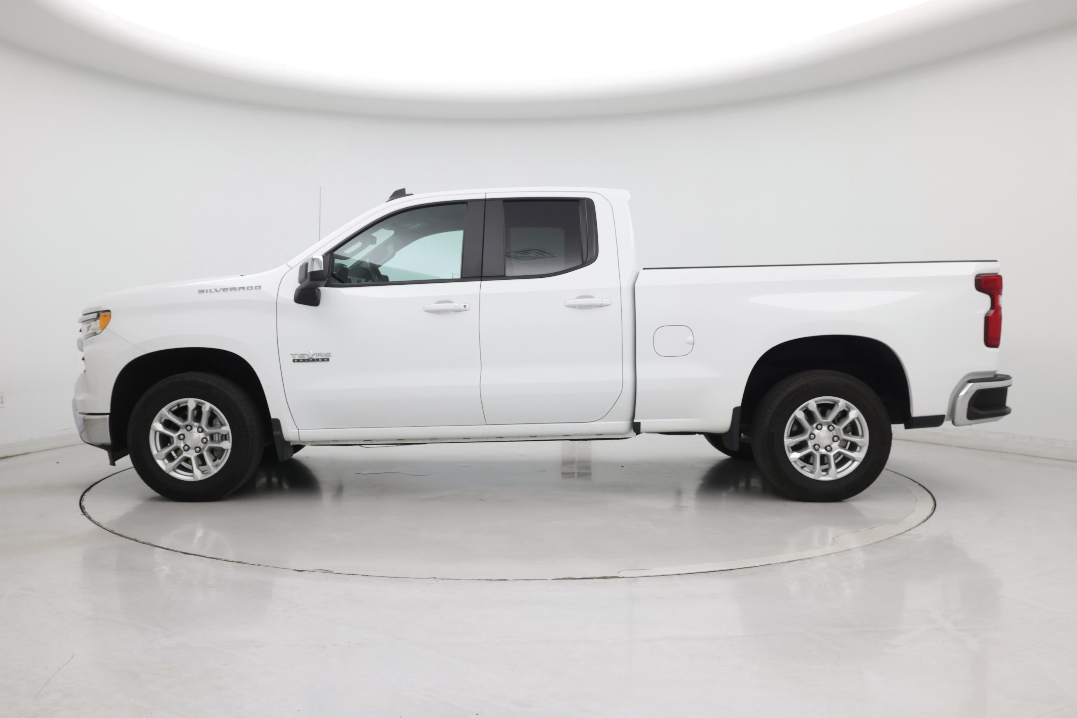 Thumbnail: 2023 Chevrolet Silverado 1500 - 3