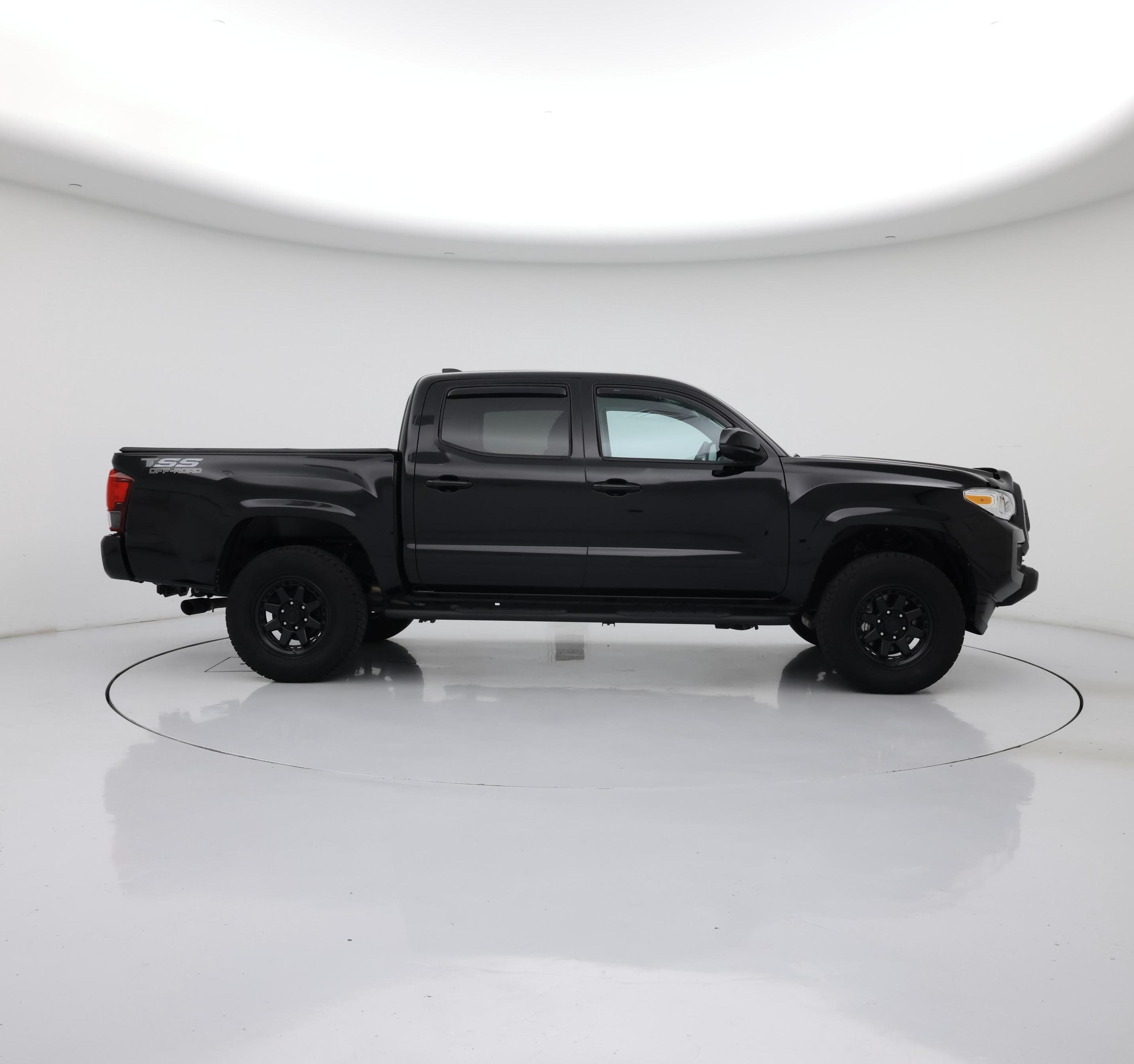Thumbnail: 2023 Toyota Tacoma - 7