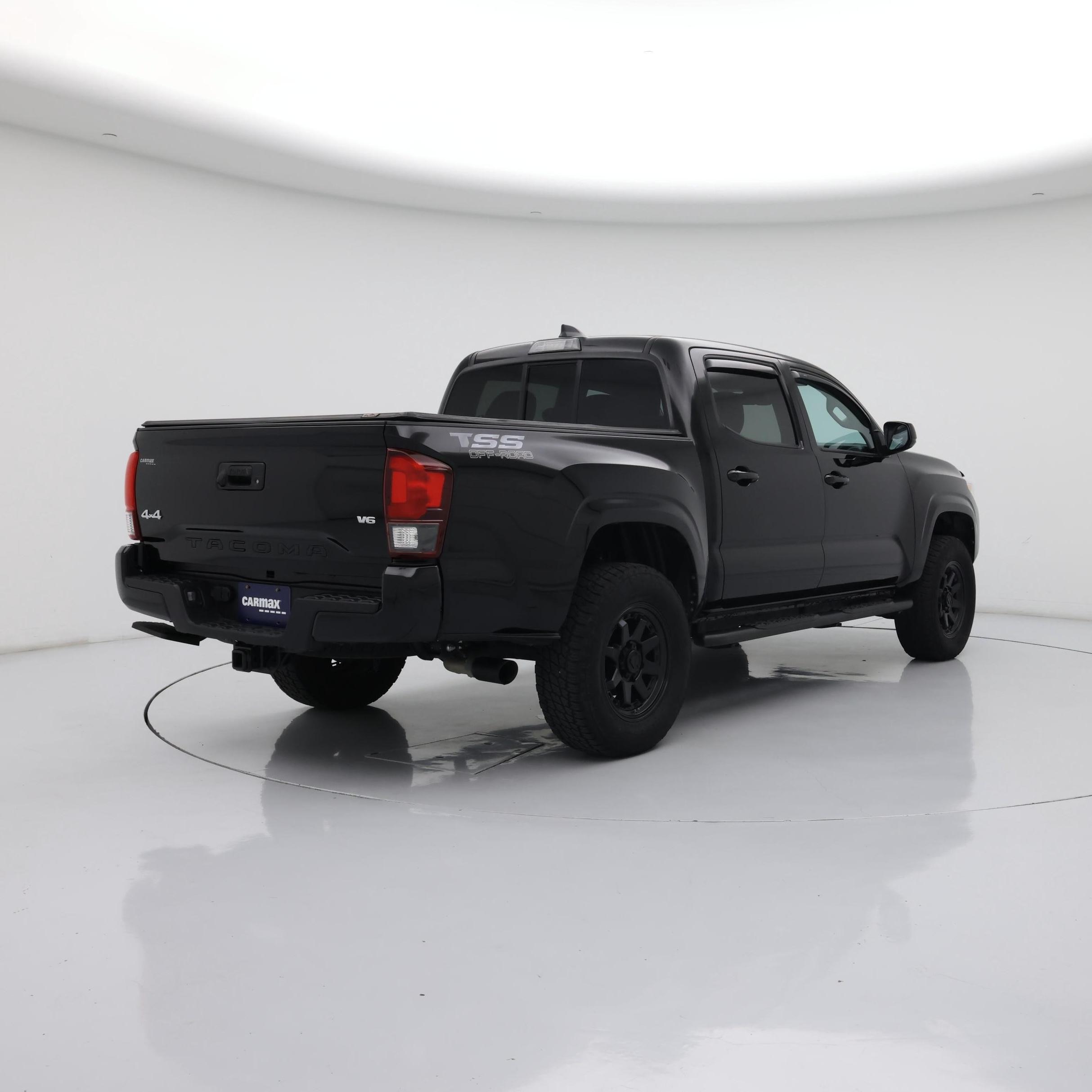 Thumbnail: 2023 Toyota Tacoma - 8