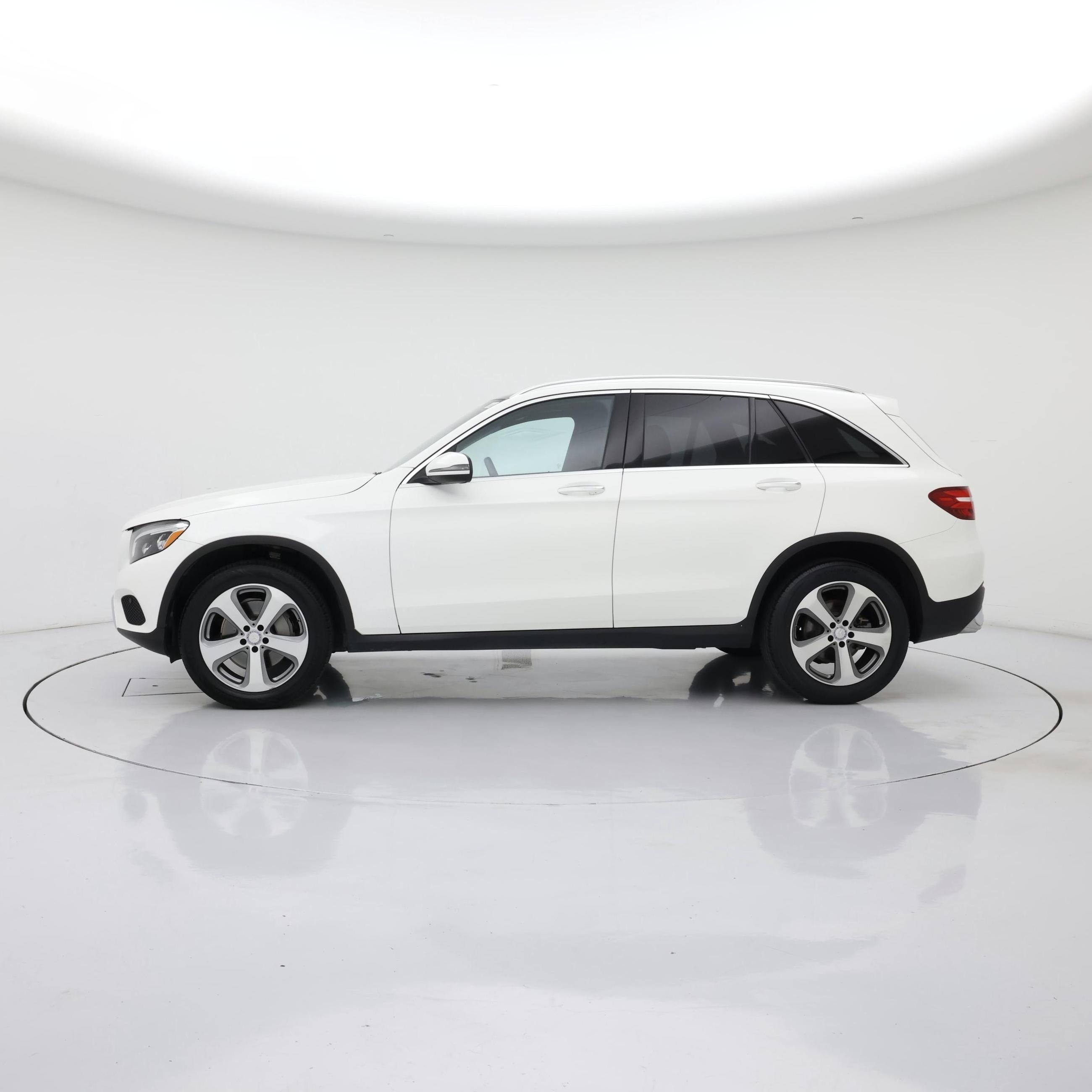 Thumbnail: 2017 Mercedes-Benz GLC - 3