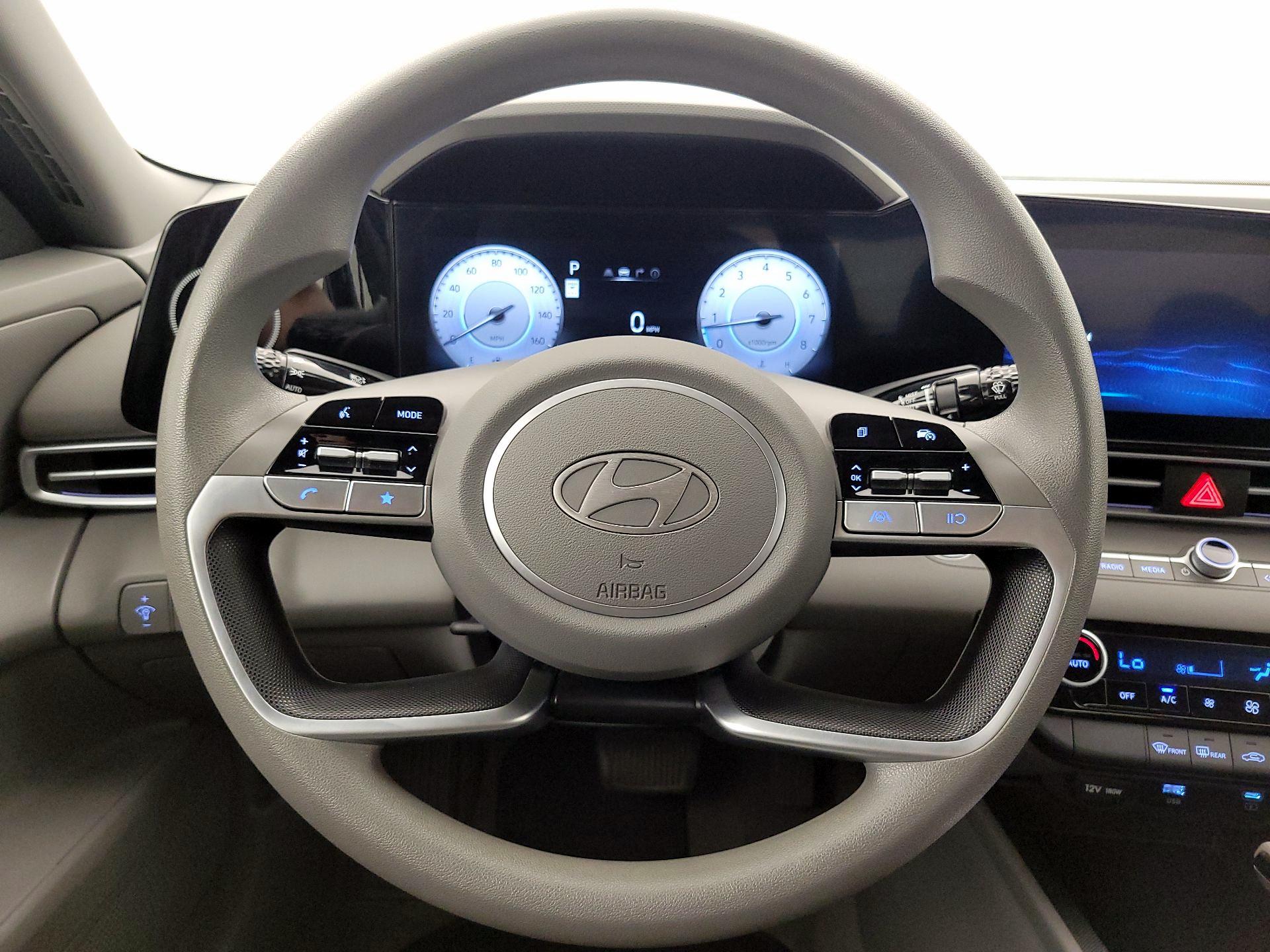 Thumbnail: 2024 Hyundai Elantra - 10