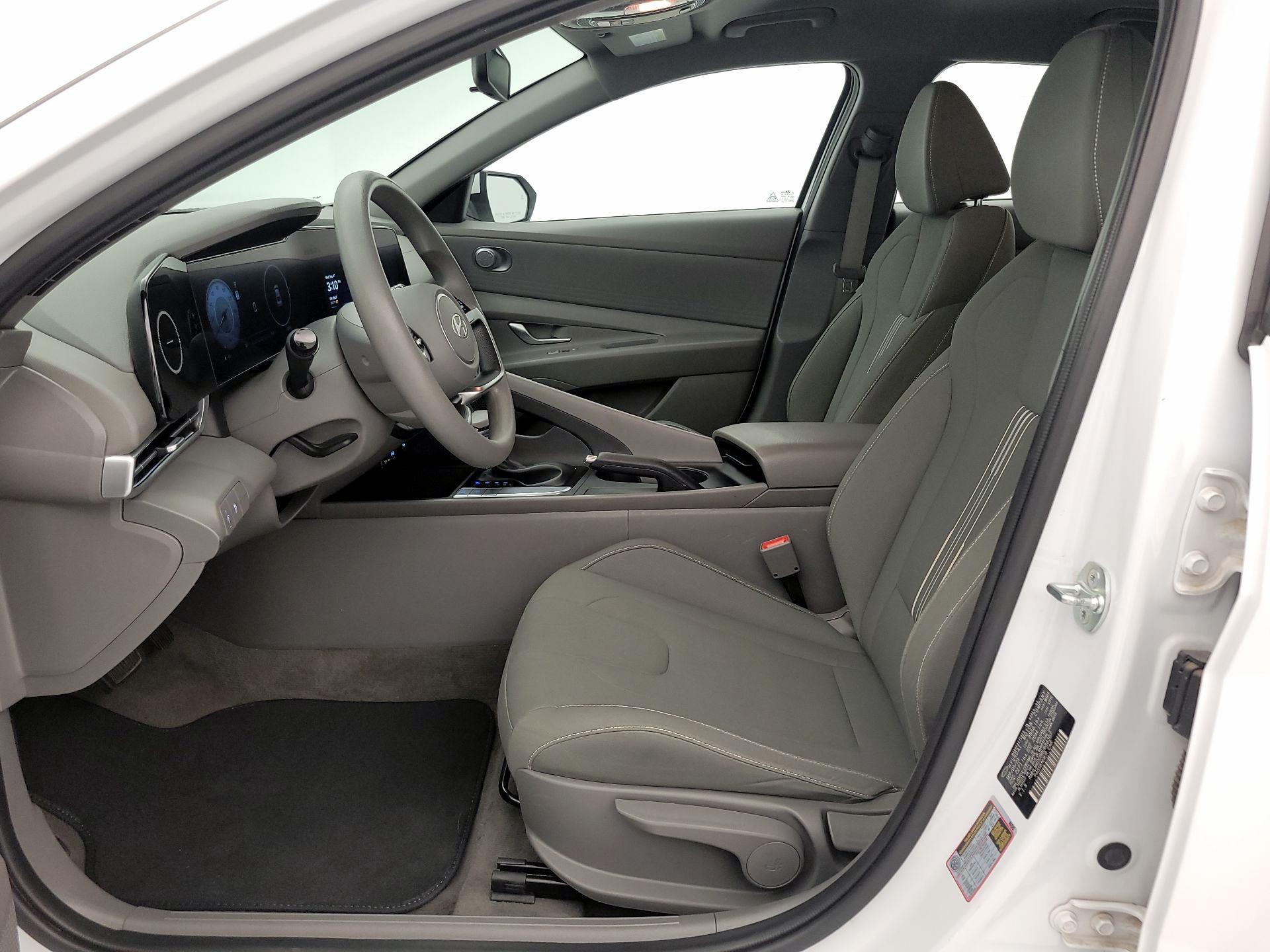 Thumbnail: 2024 Hyundai Elantra - 11
