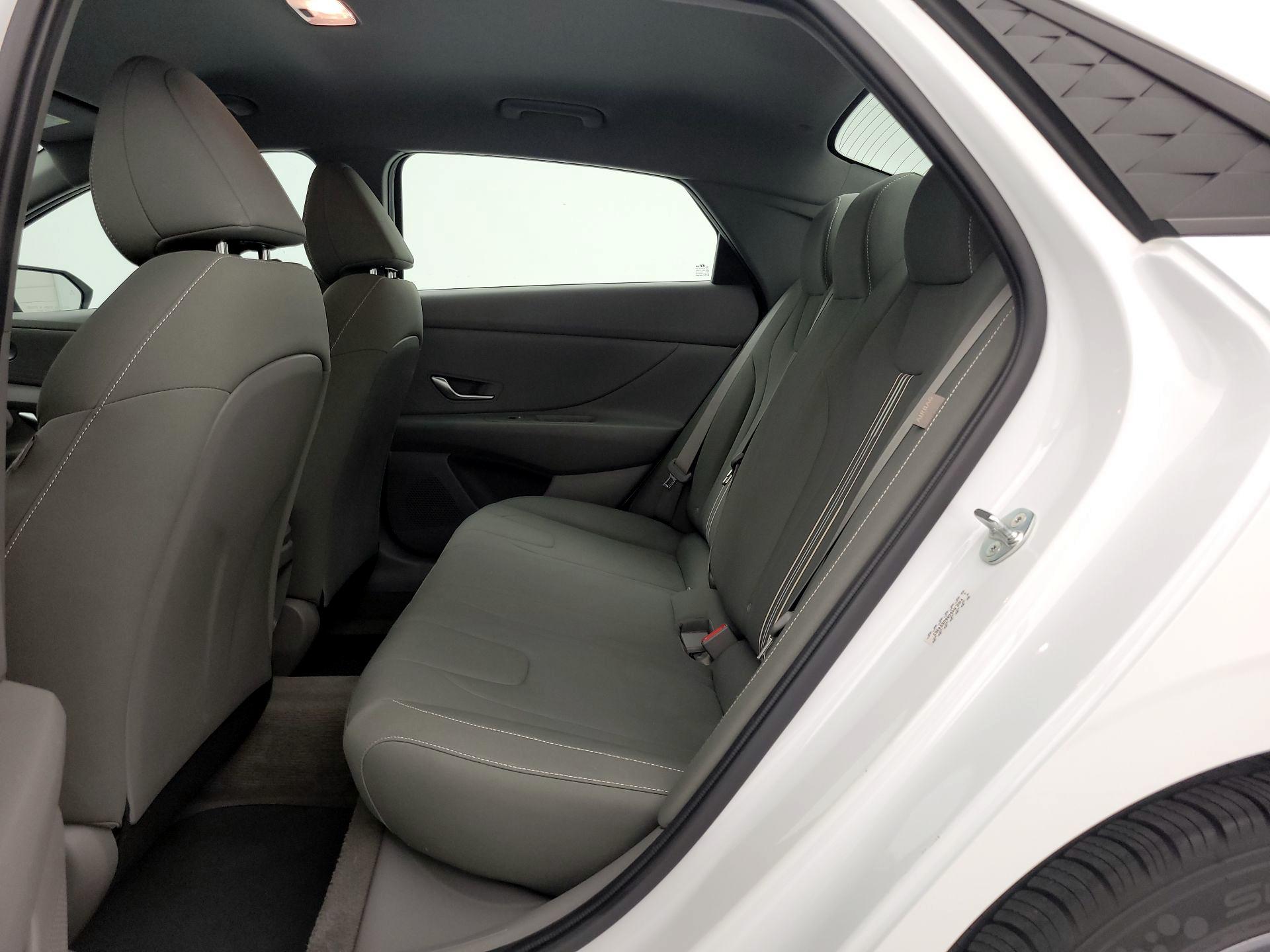 Thumbnail: 2024 Hyundai Elantra - 20