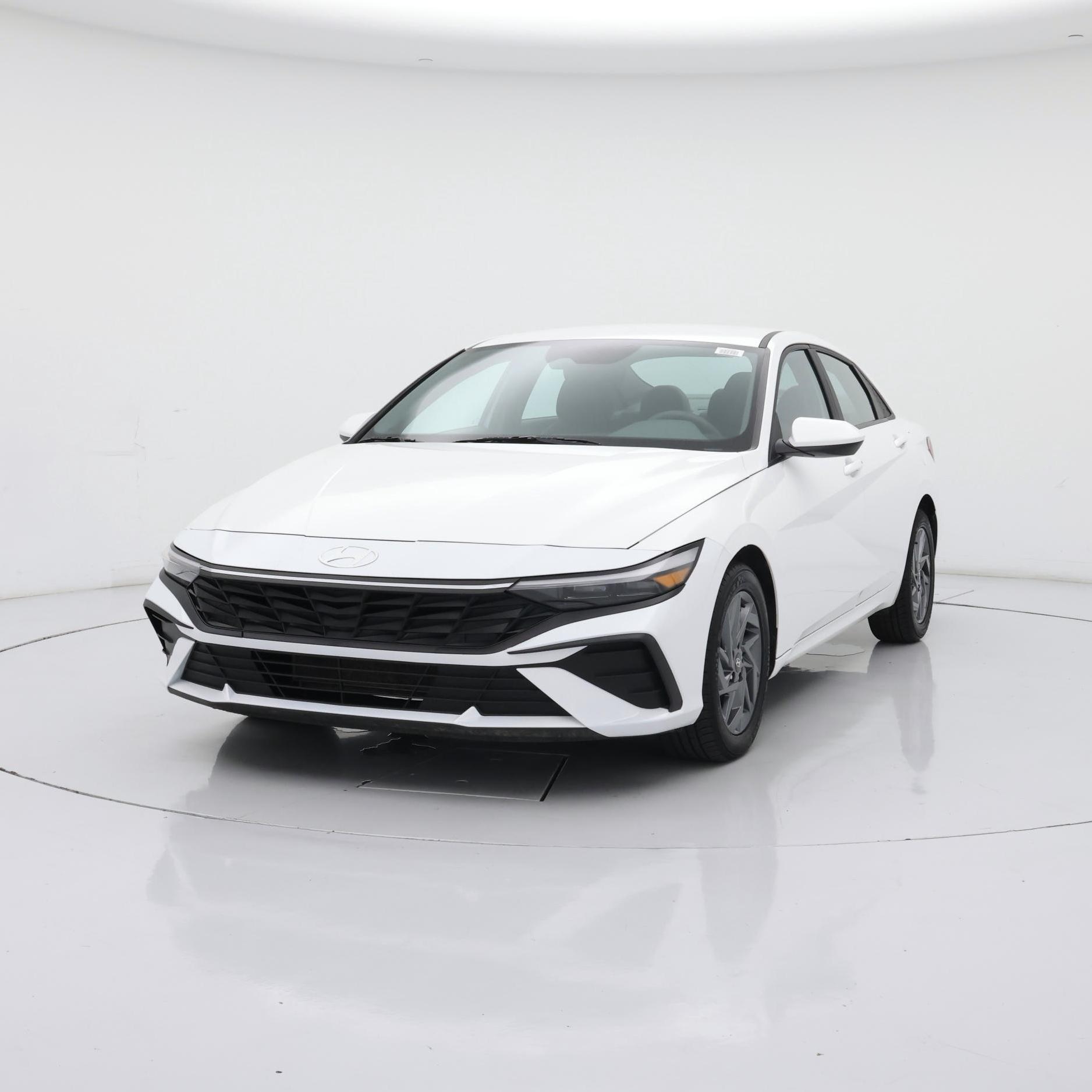 Thumbnail: 2024 Hyundai Elantra - 4