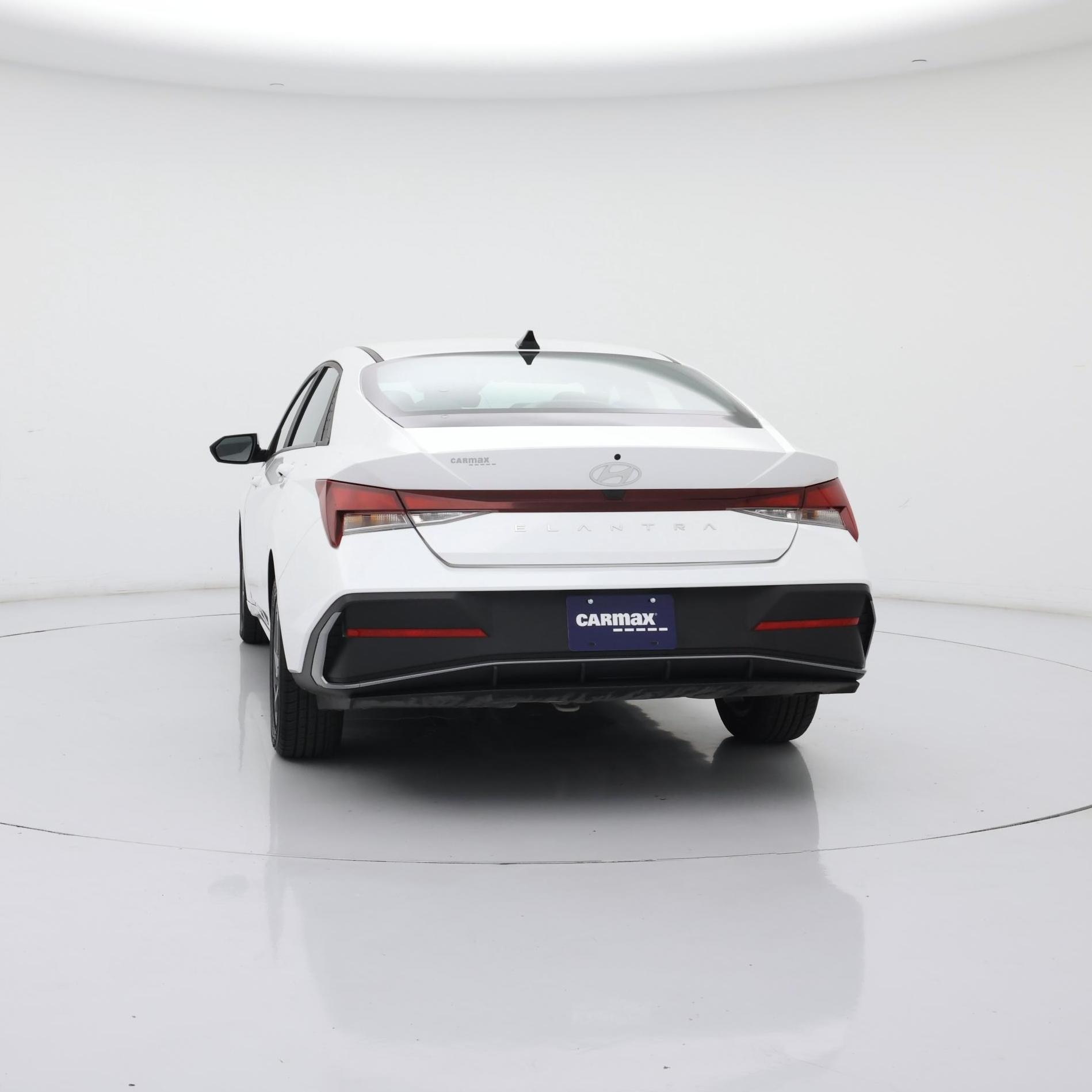 Thumbnail: 2024 Hyundai Elantra - 6